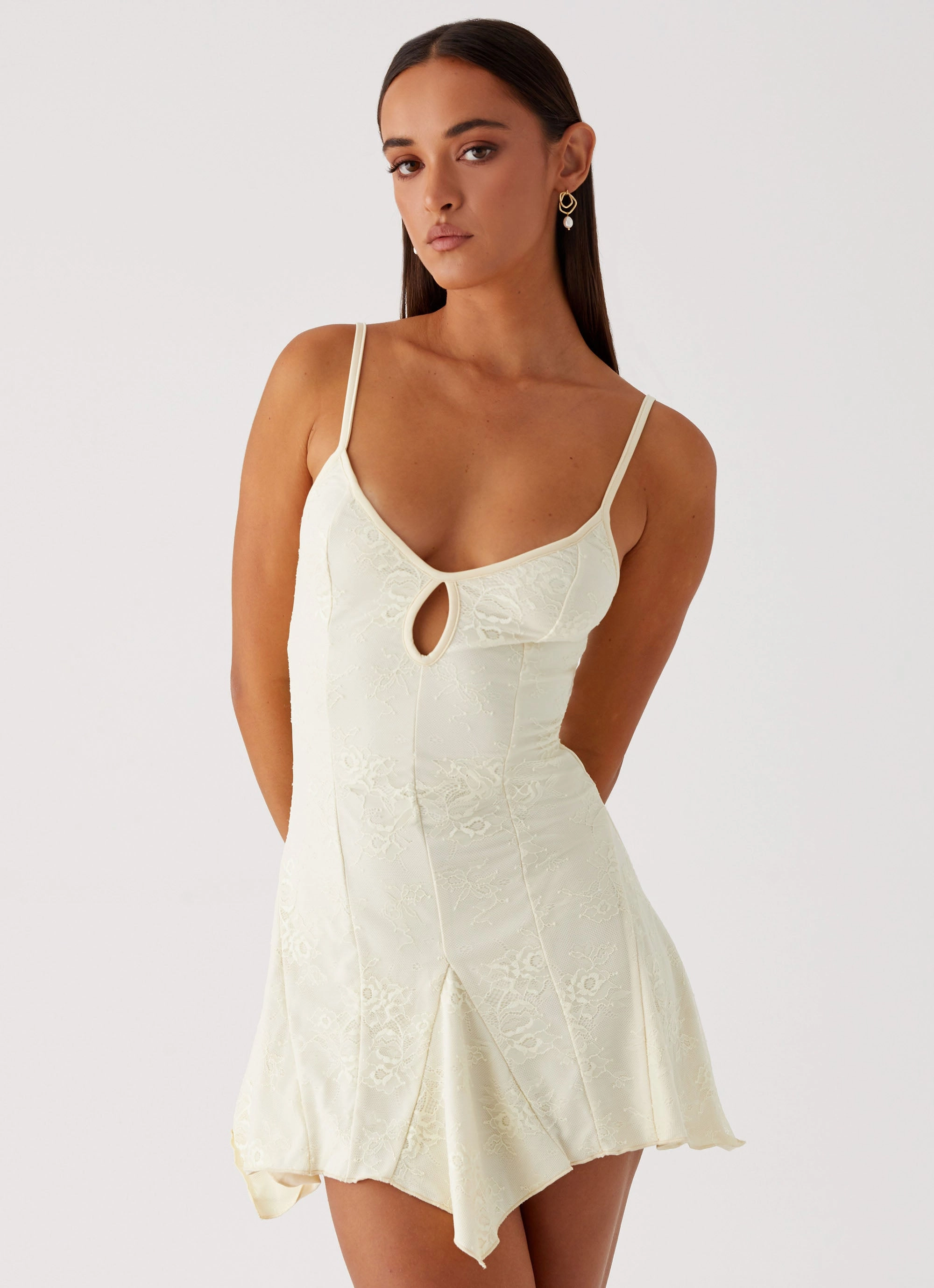 Flattering and Effortless Surry Mini Dress - Yellow