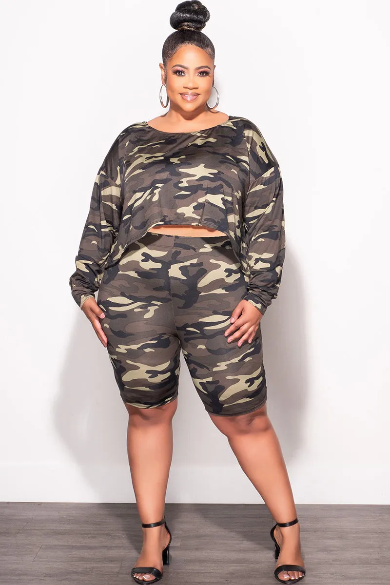 Casual Must-Have Non Restrictive Final Sale Plus Size 2-Piece (Oversize Top & Bermuda Short) Set in Camouflage Print