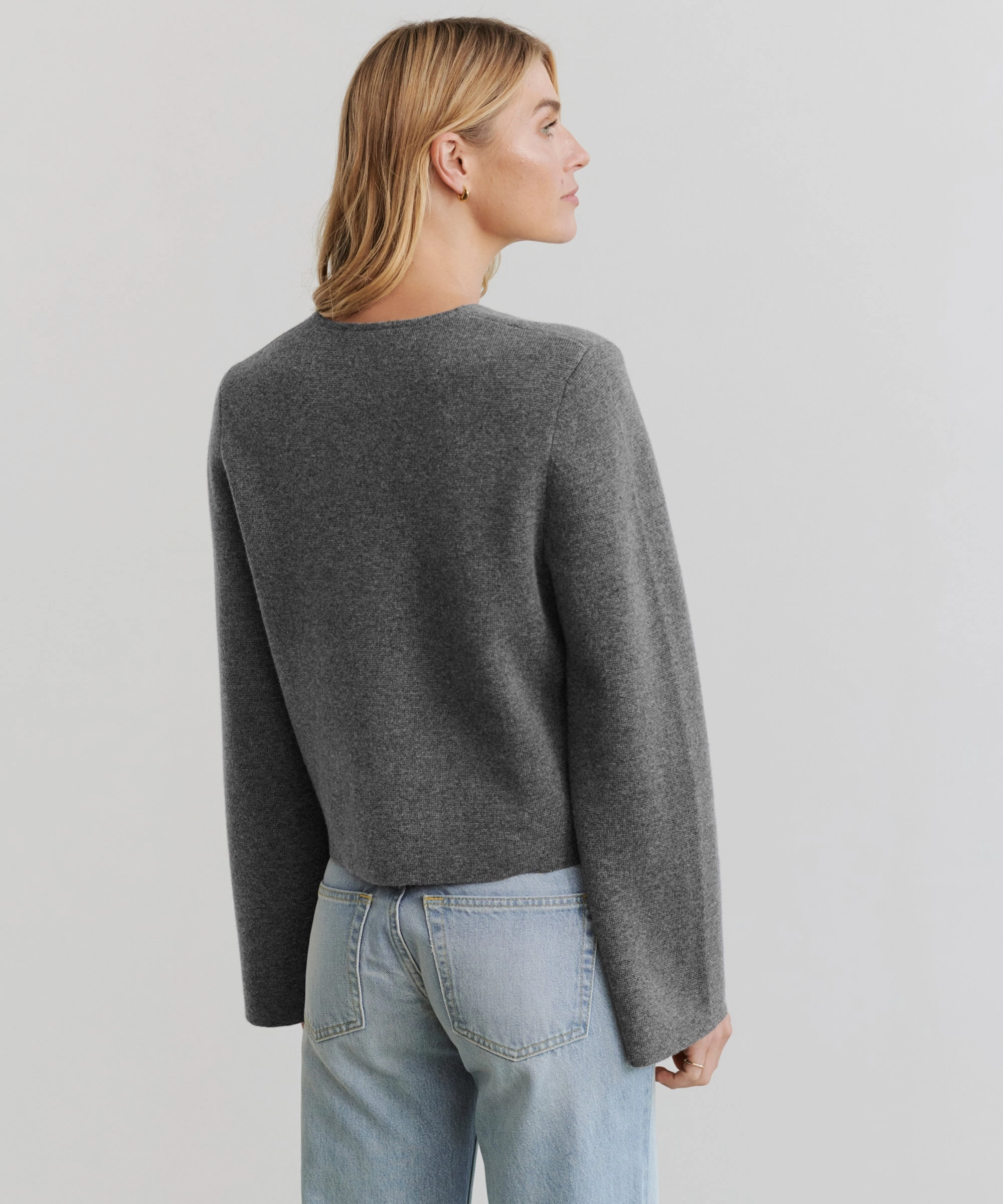 Durable Reinforced Hems Contrast Trim Accent Chelsea Cardigan