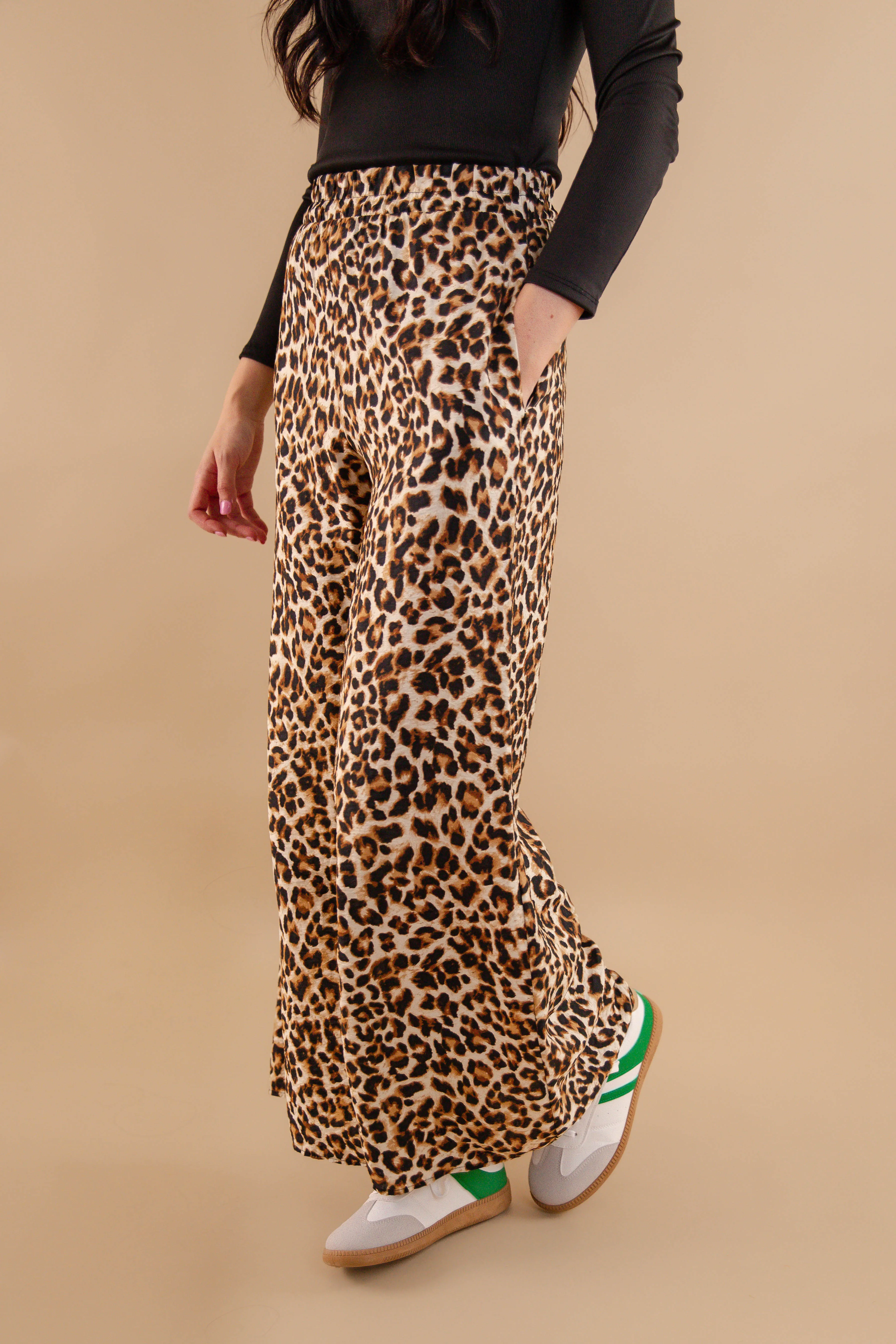 Never Dramatic Pants Tapered ankle