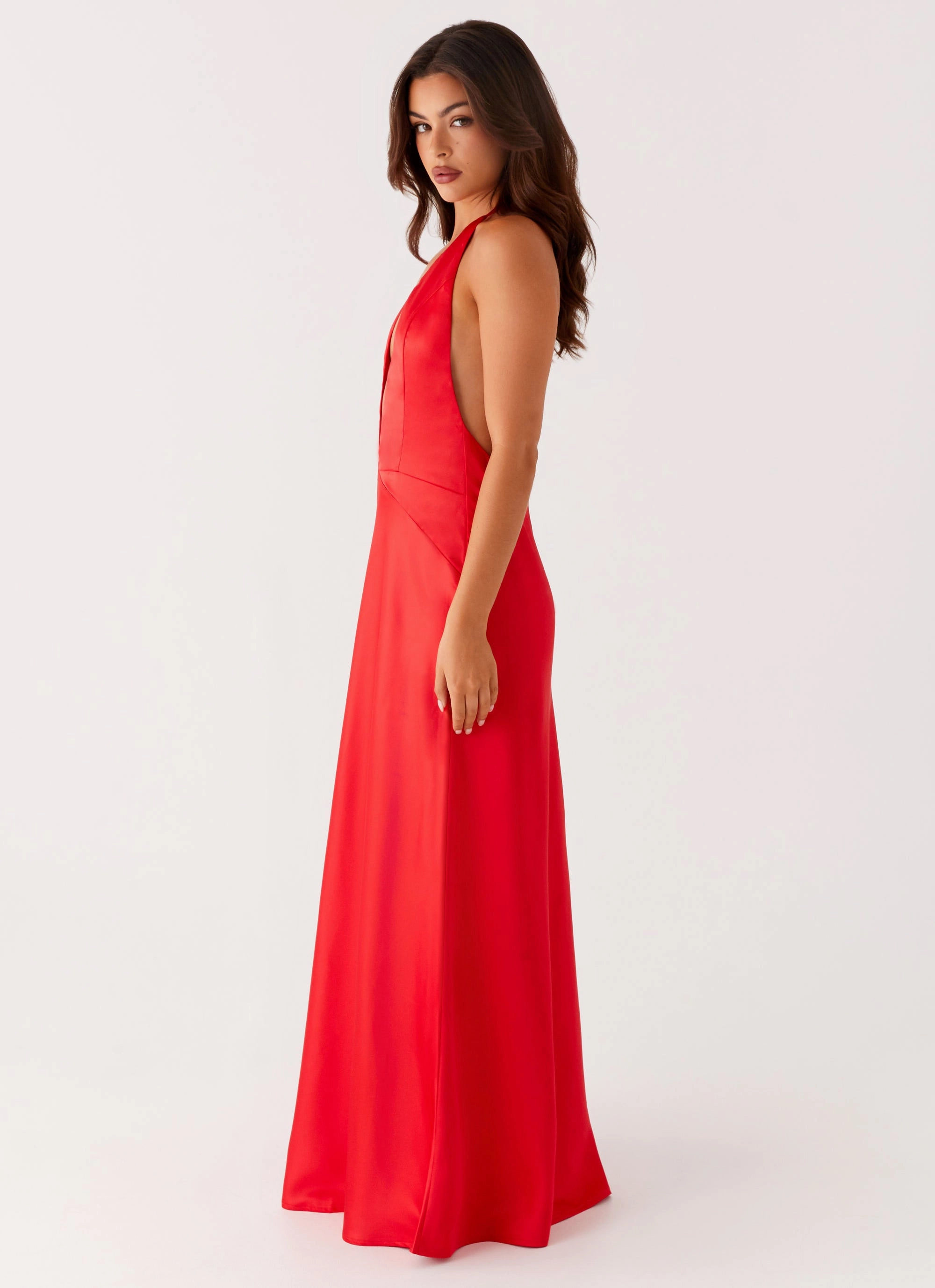 Idol Maxi Dress - Red Relaxed Comfort Look Aura Glow