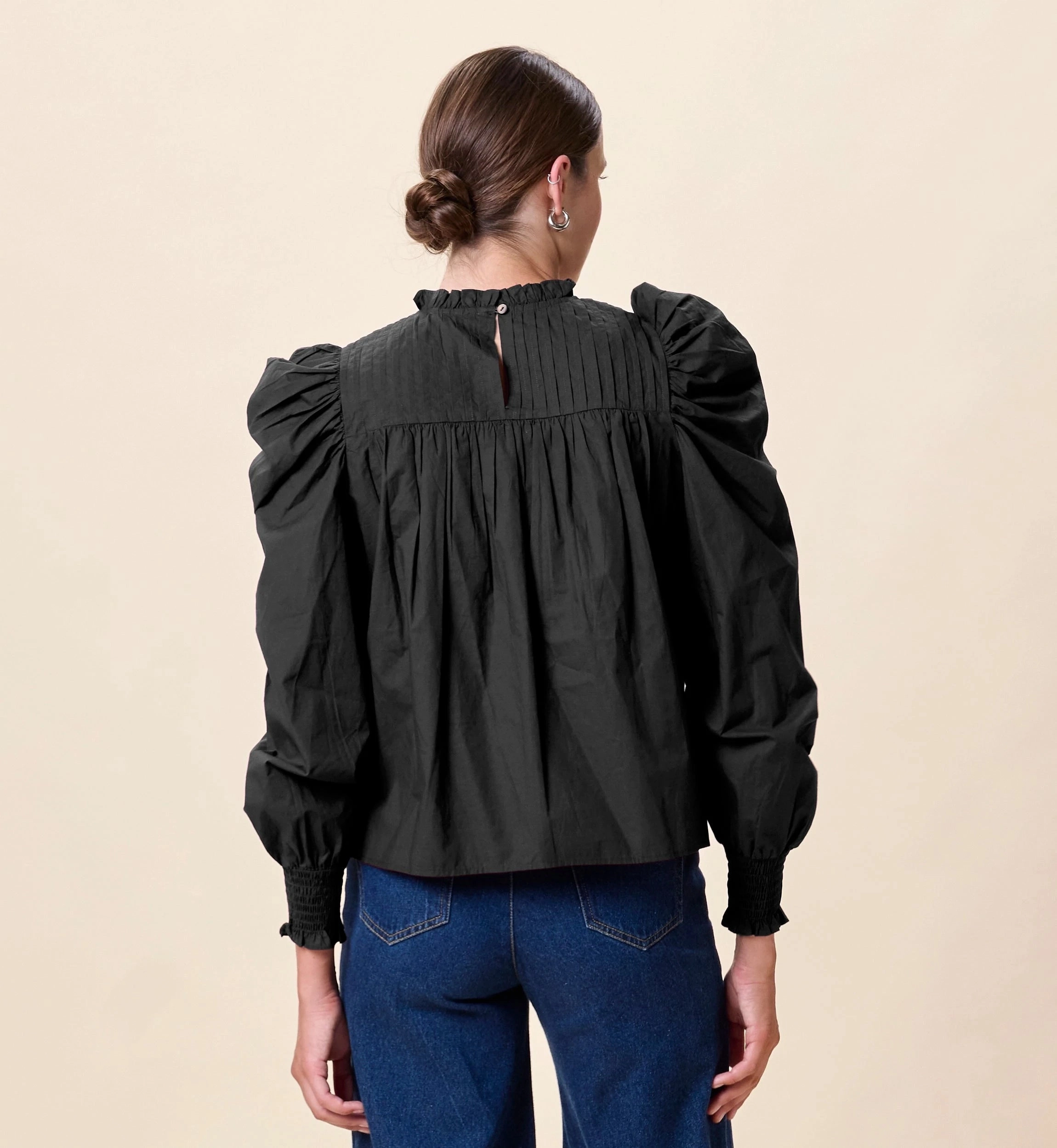 DoubleStitching hypoallergenic material Irina Blouse | Black