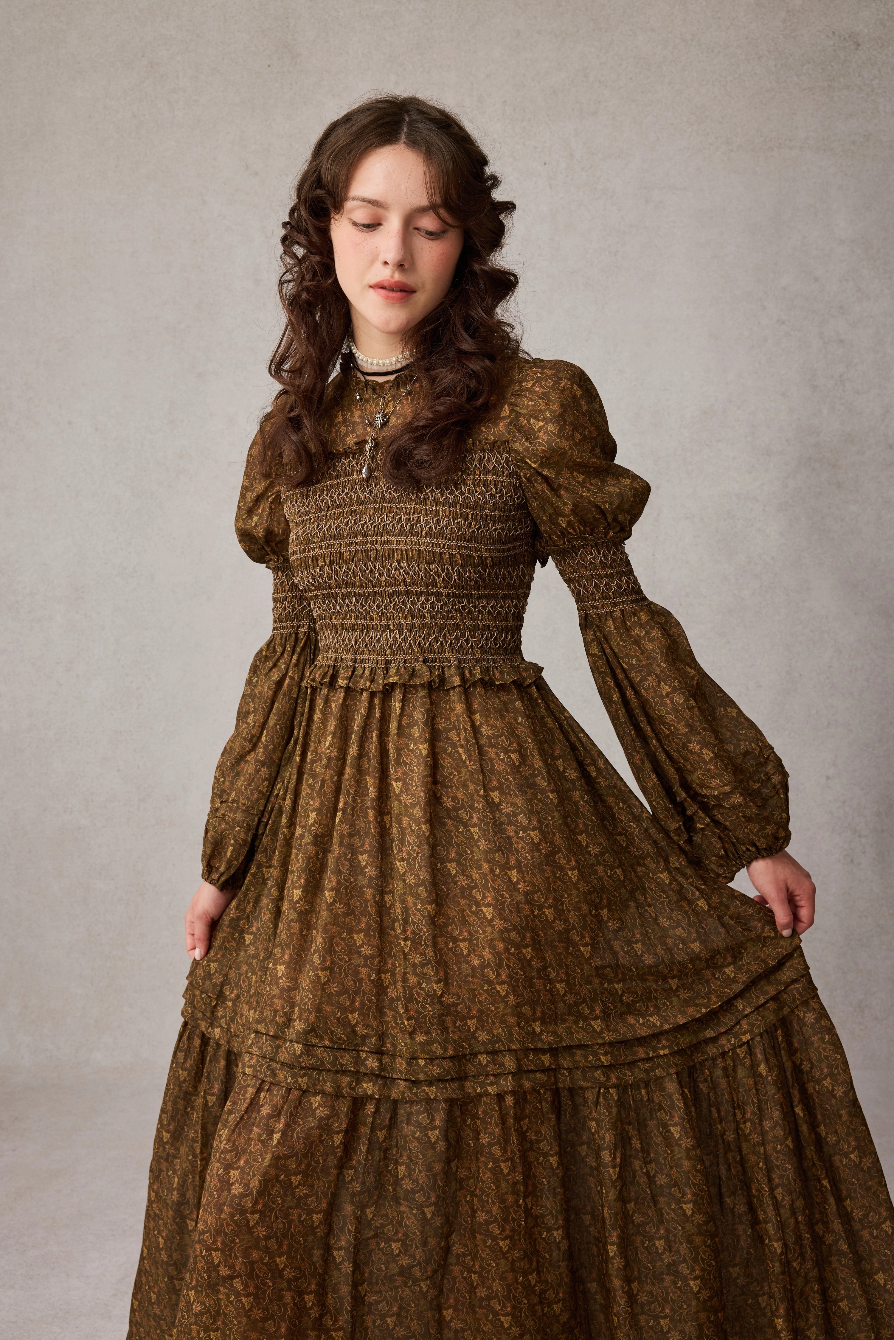 Jane 33 |Edward Smocking Linen Dress Chemise Flattering Shape