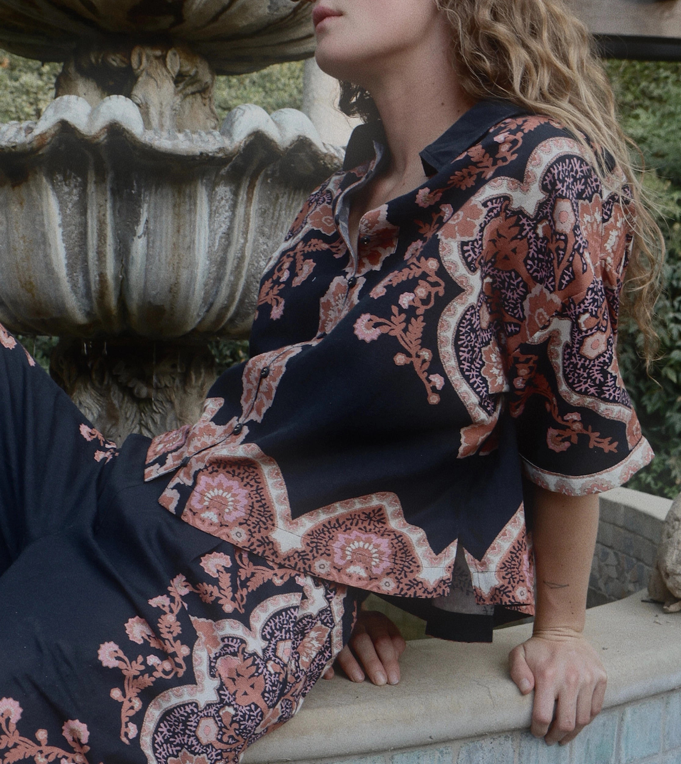 Jeni Blouse | Dark Lagos Vintage Pullover