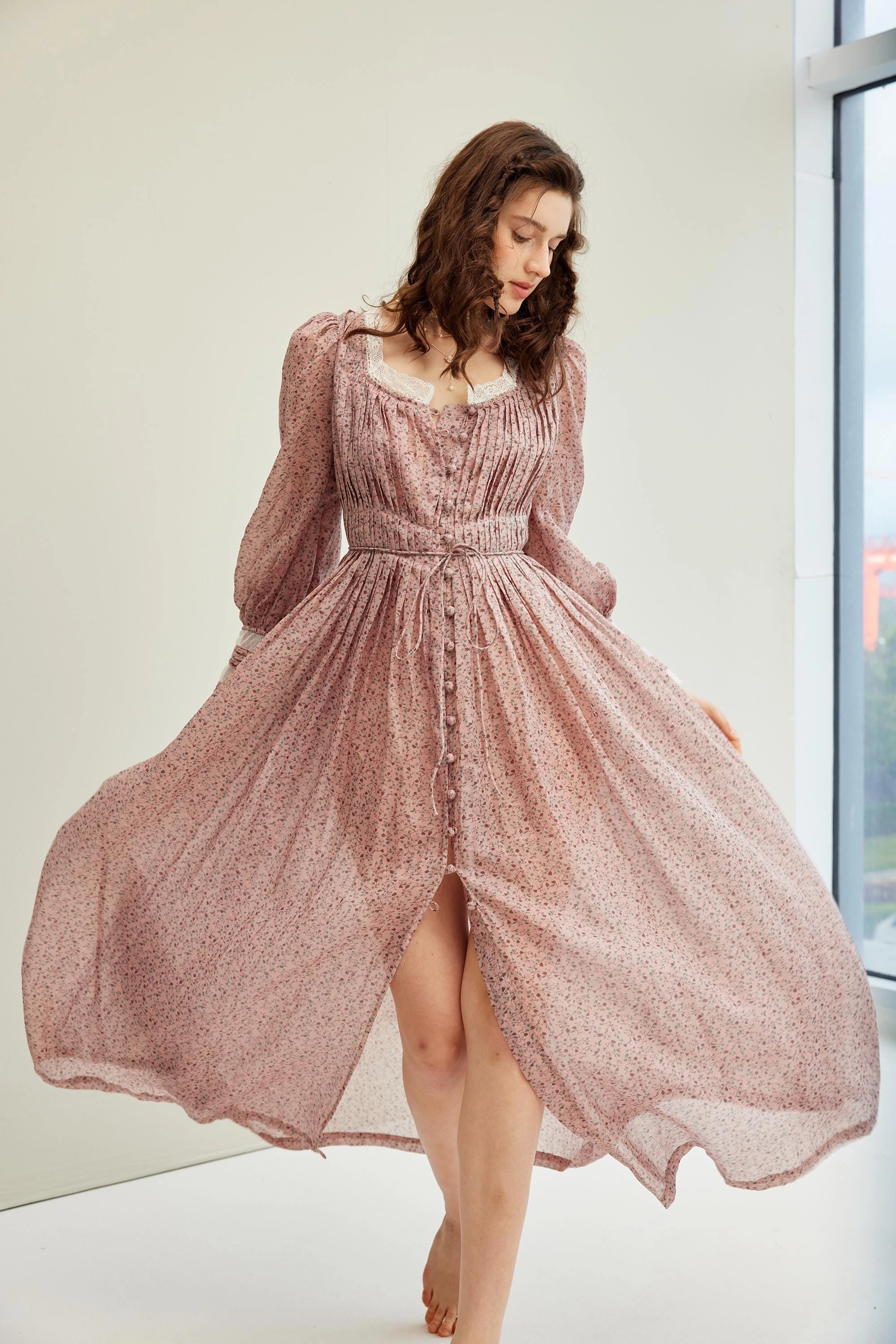 Soft Interior Pocket Reinforcement Josefina 19 | Dreamy Pleated Linen Dress Gown