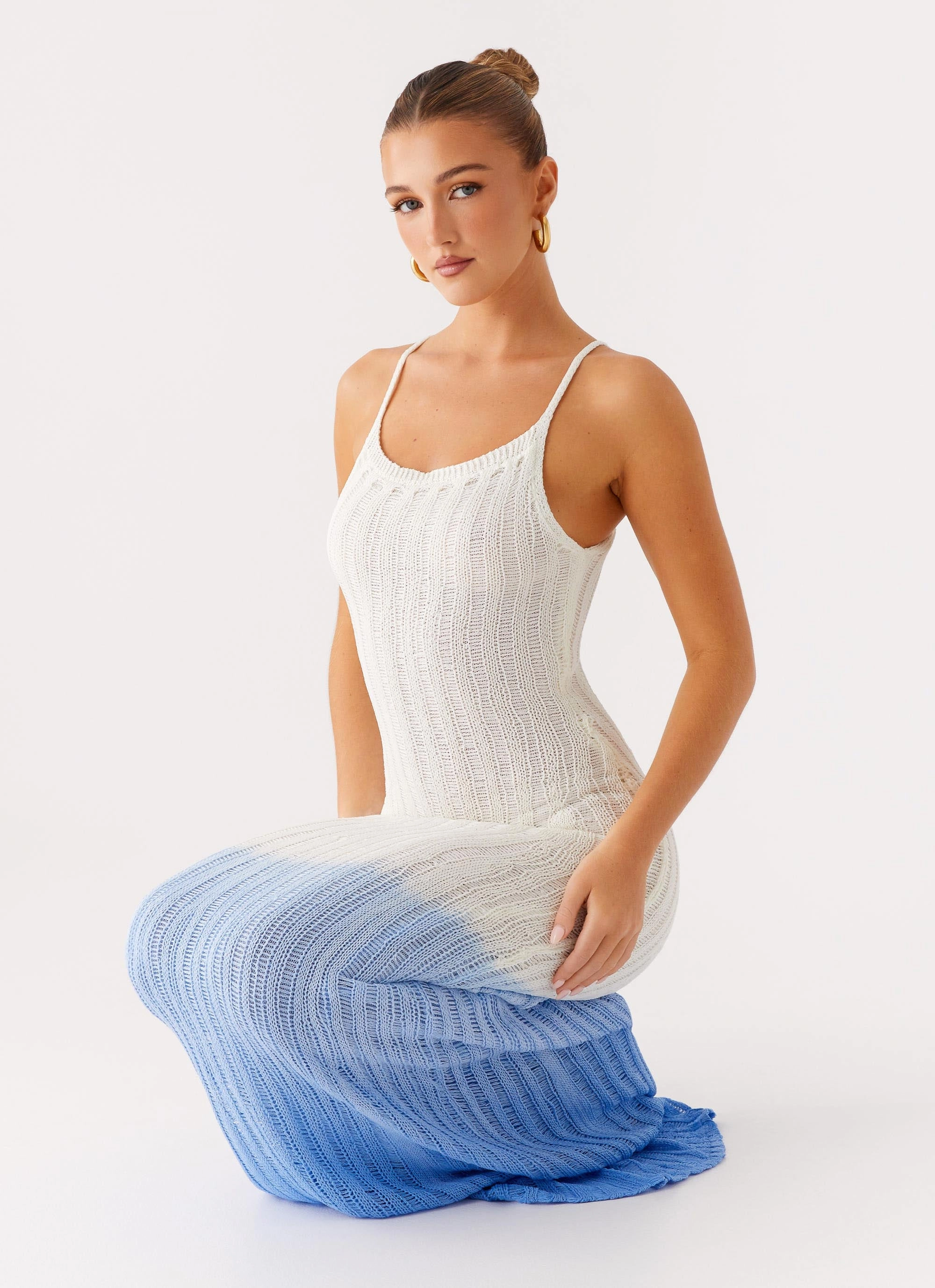 AntiStaticMaterial Kiki Maxi Dress - Ombre Blue