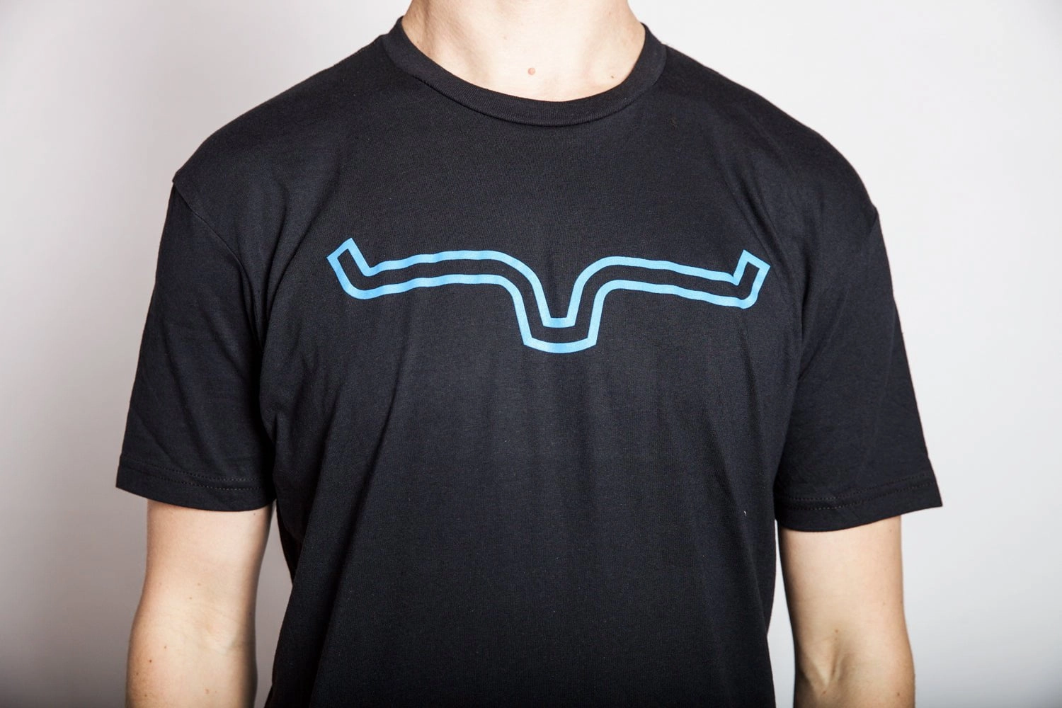 Kimes Ranch Mens Outlier Tee T-Shirt Black Cotton Blend S/S Fitted Design Anti Pilling Surface