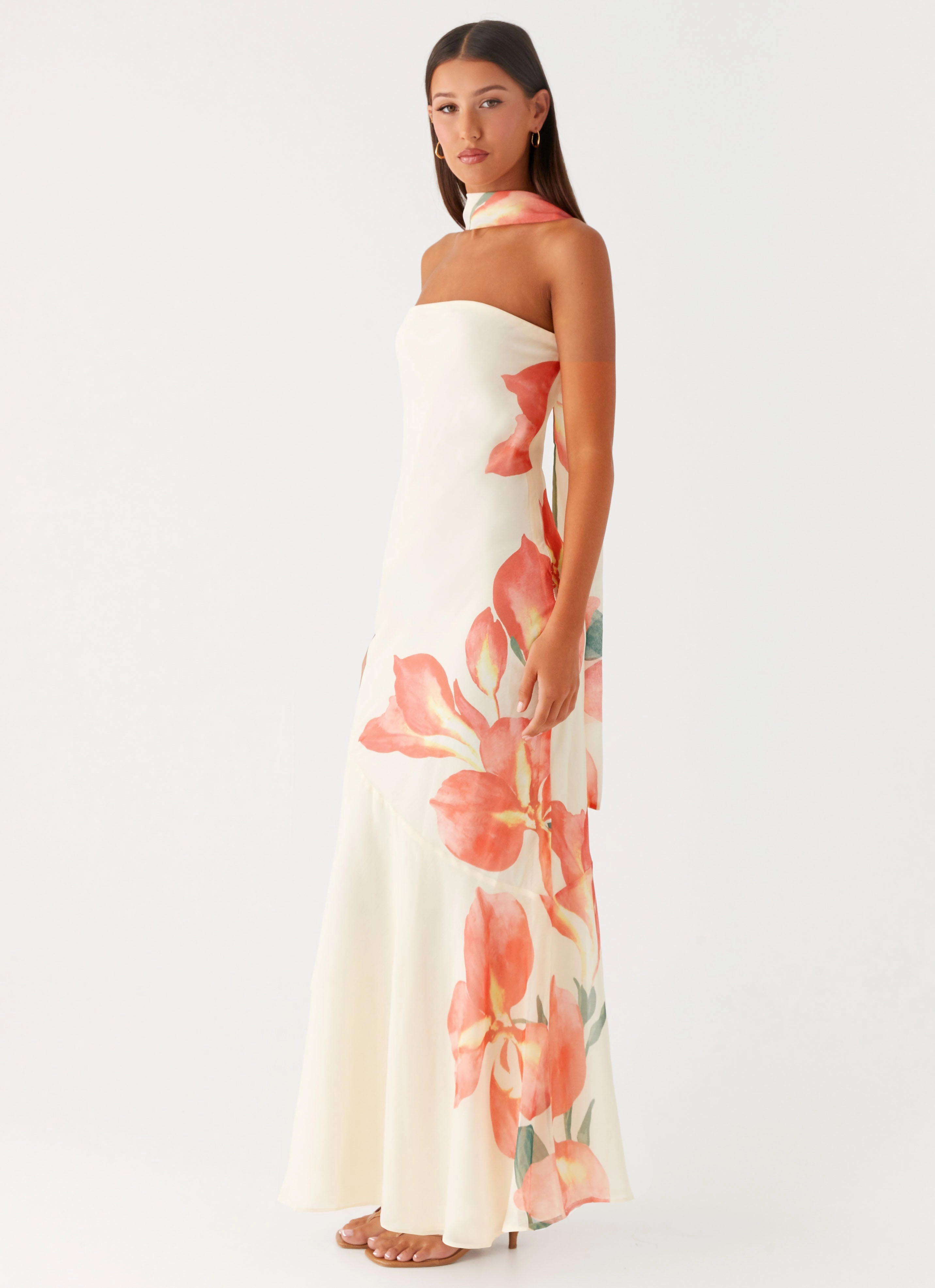 Leather Accent Under The Pagoda Maxi Dress - Siena Floral Easy Motion Stylist Pick