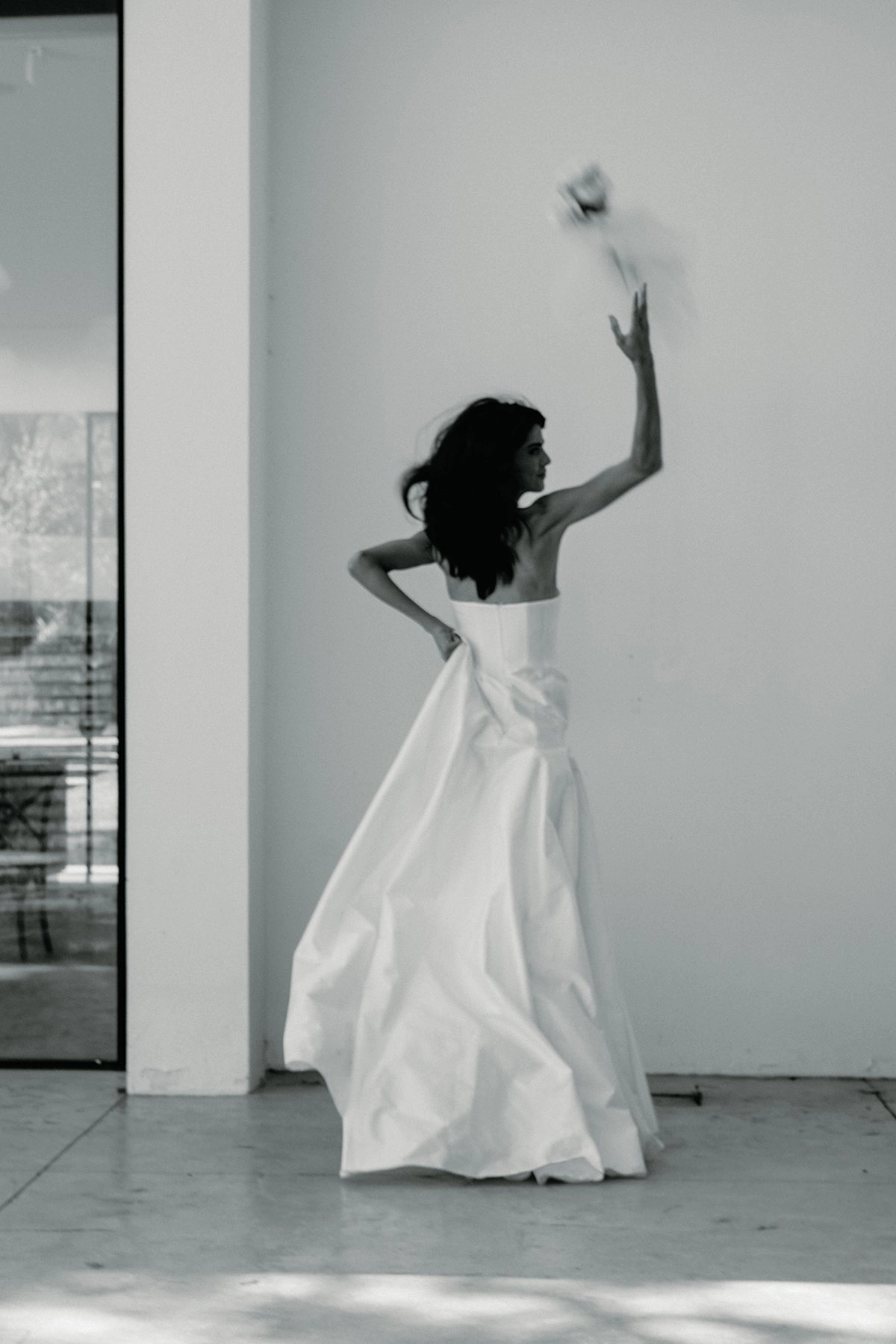 Smooth-Lining Vent d'Hiver Dress