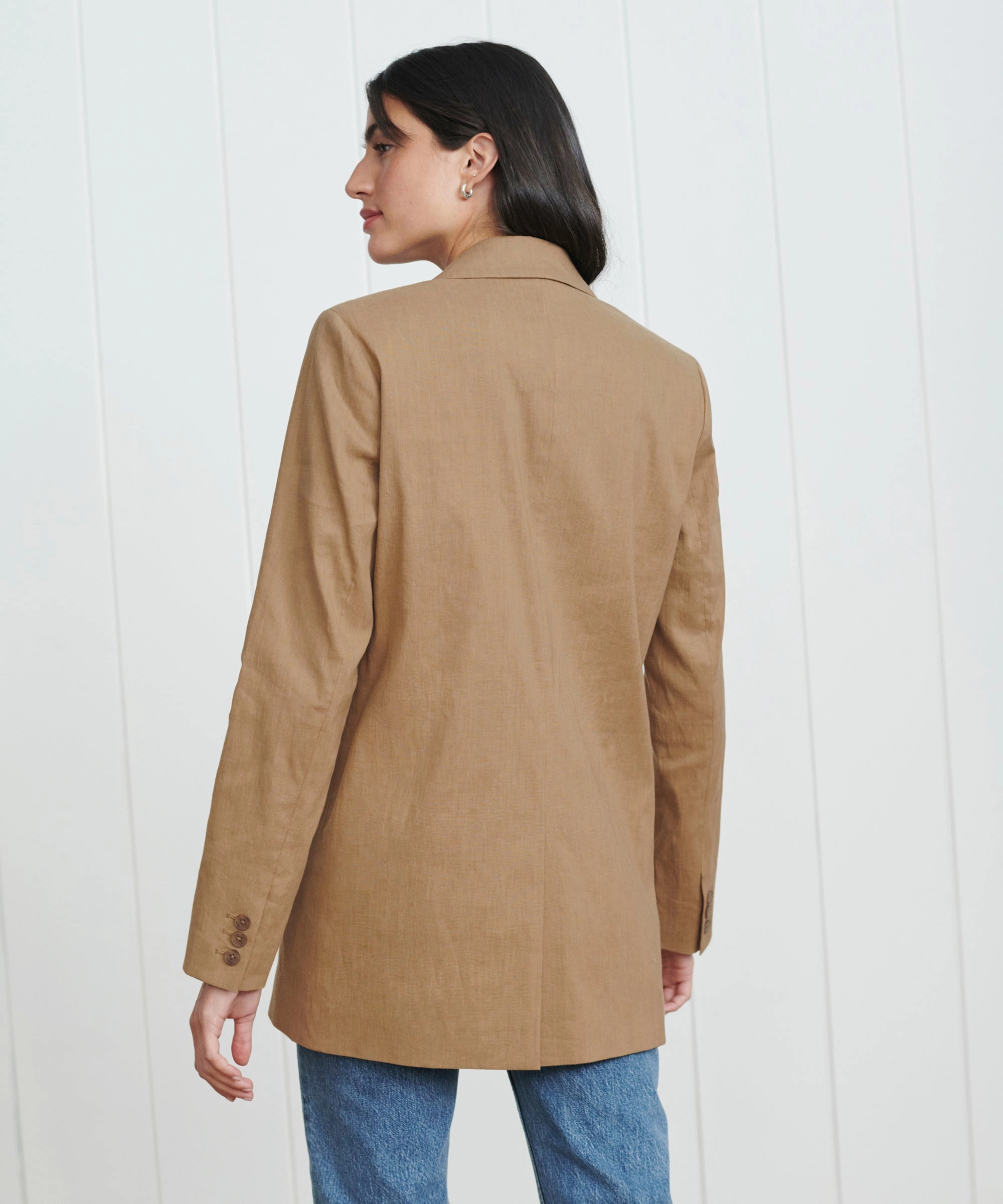 Non Restrictive Mobility BoxySilhouette Linen Keaton Blazer