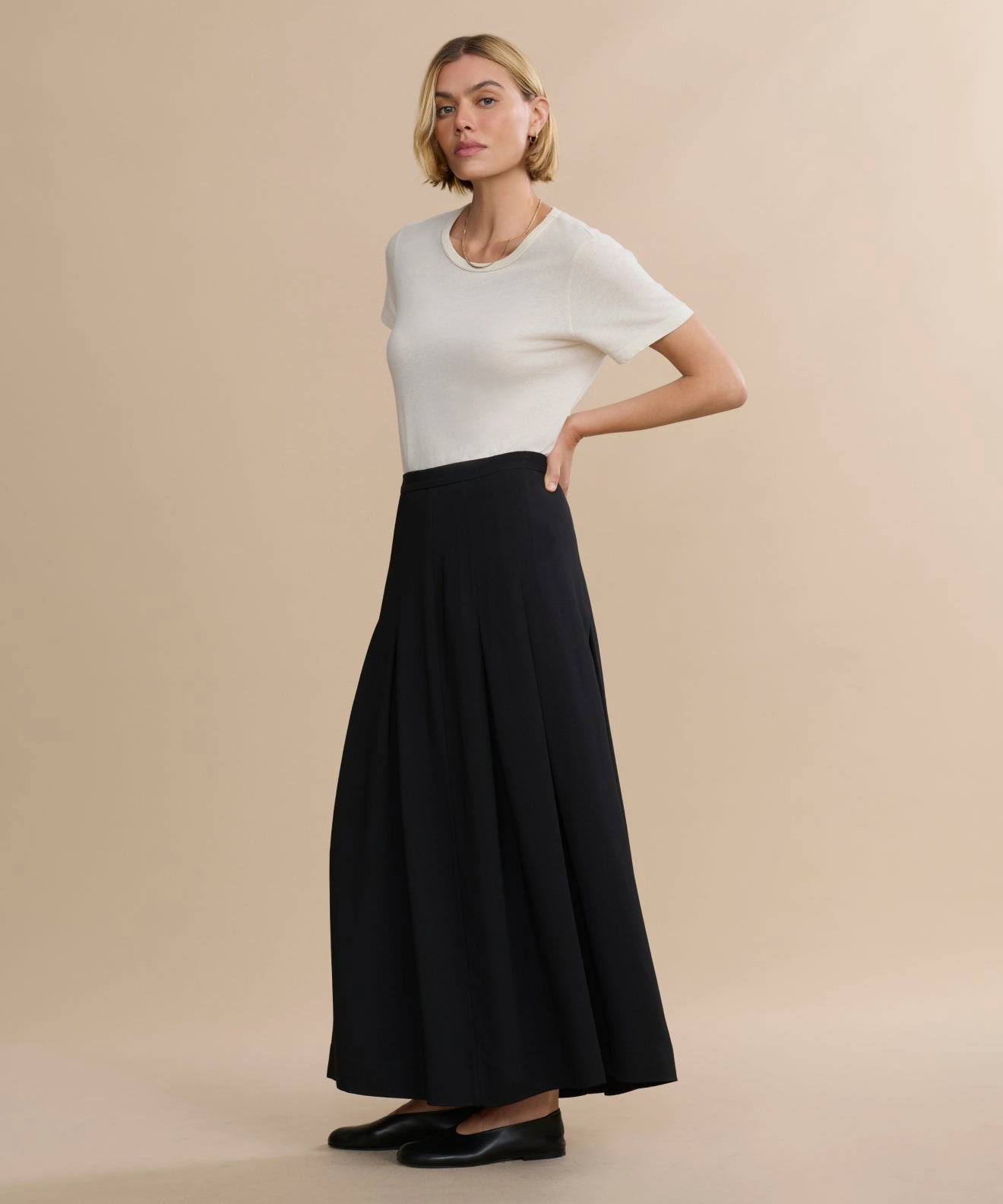 Non Binding Waist Minimal Edge Florence Skirt