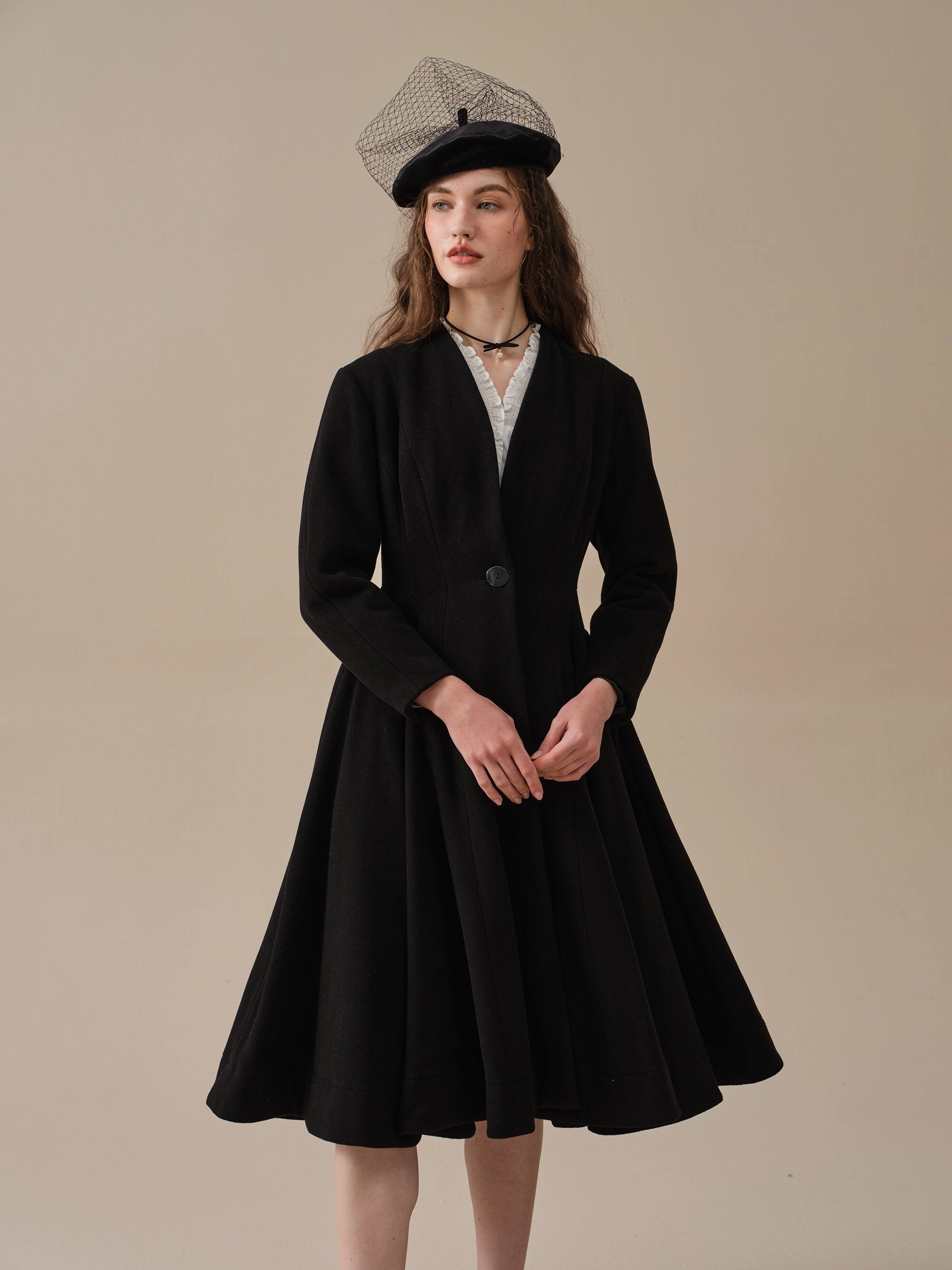 LITTLE WOMEN 22 | WOOL COAT IN BLACK Transitional Layer