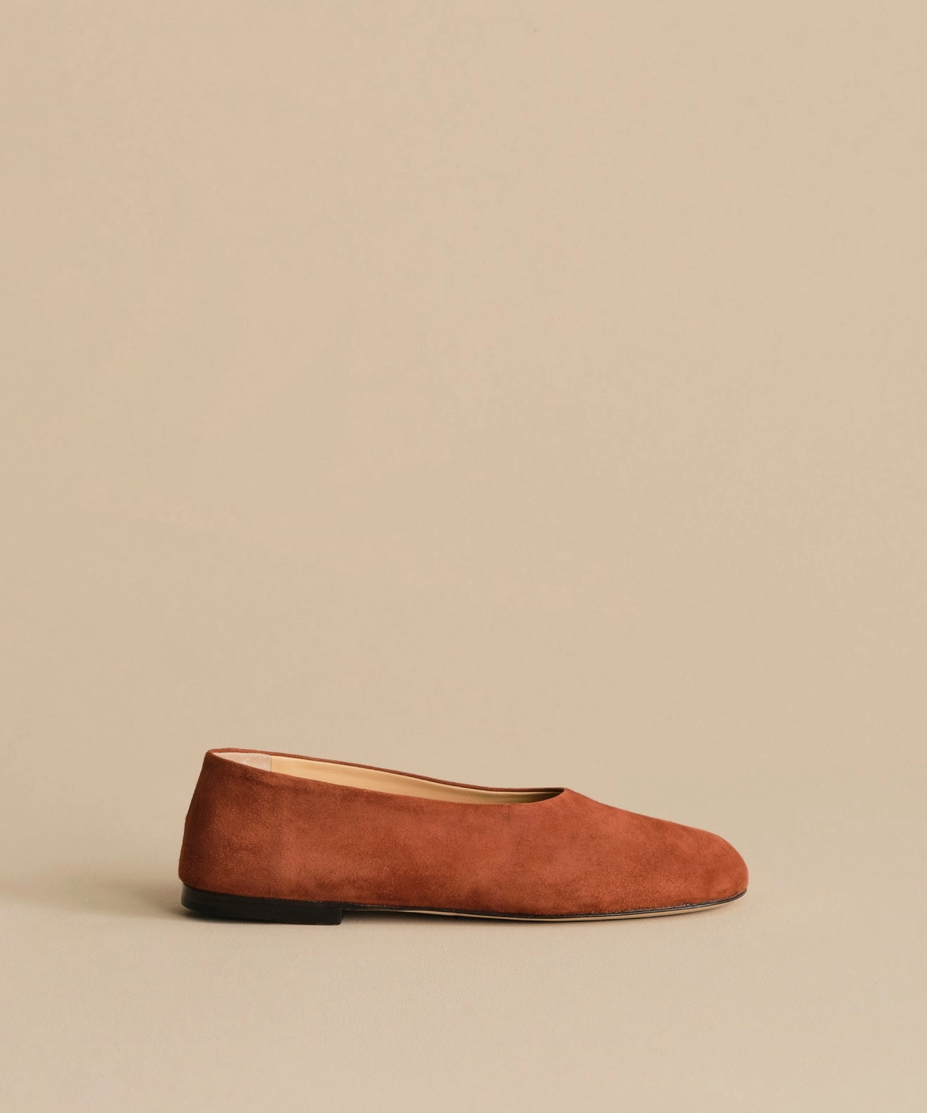Suede Elodie Flat Anti Pill Surface