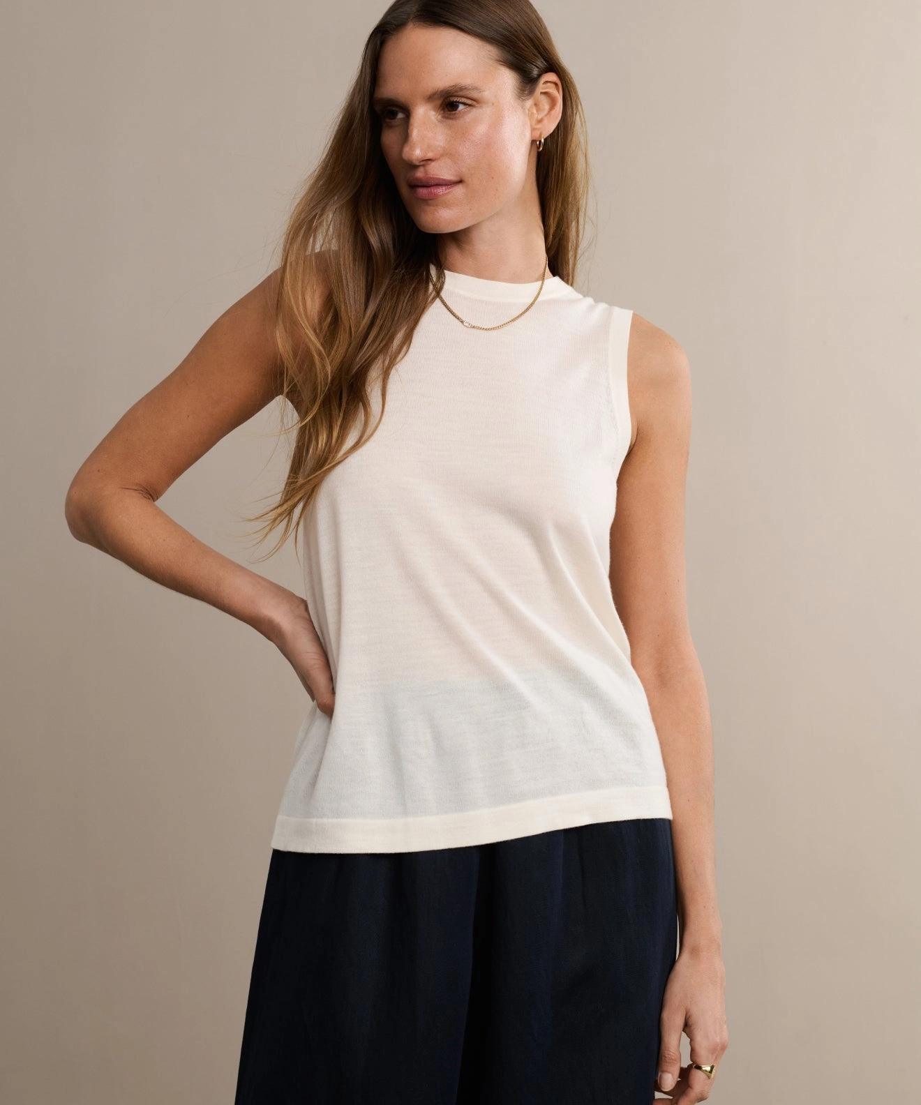 Merino Tank BreathableMesh Minimalist Silhouette