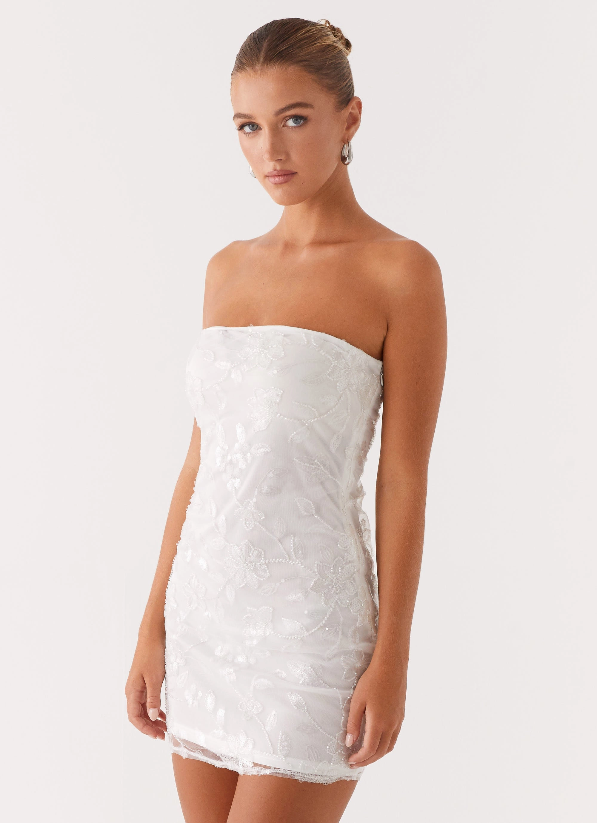 Shape Hug Moorey Beaded Mini Dress - White Silver