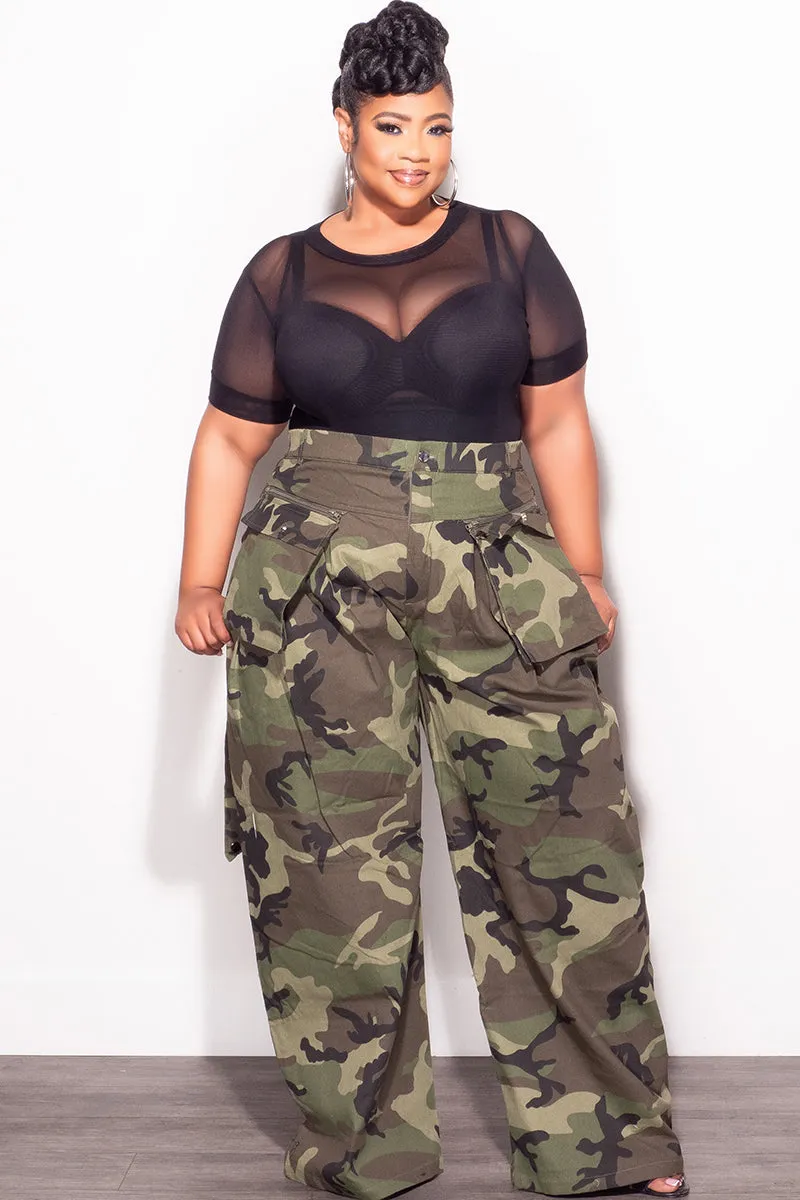 LightweightDesign Comfort Waist Final Sale Plus Size Mesh Short Sleeve Thong Bodysuit in Black