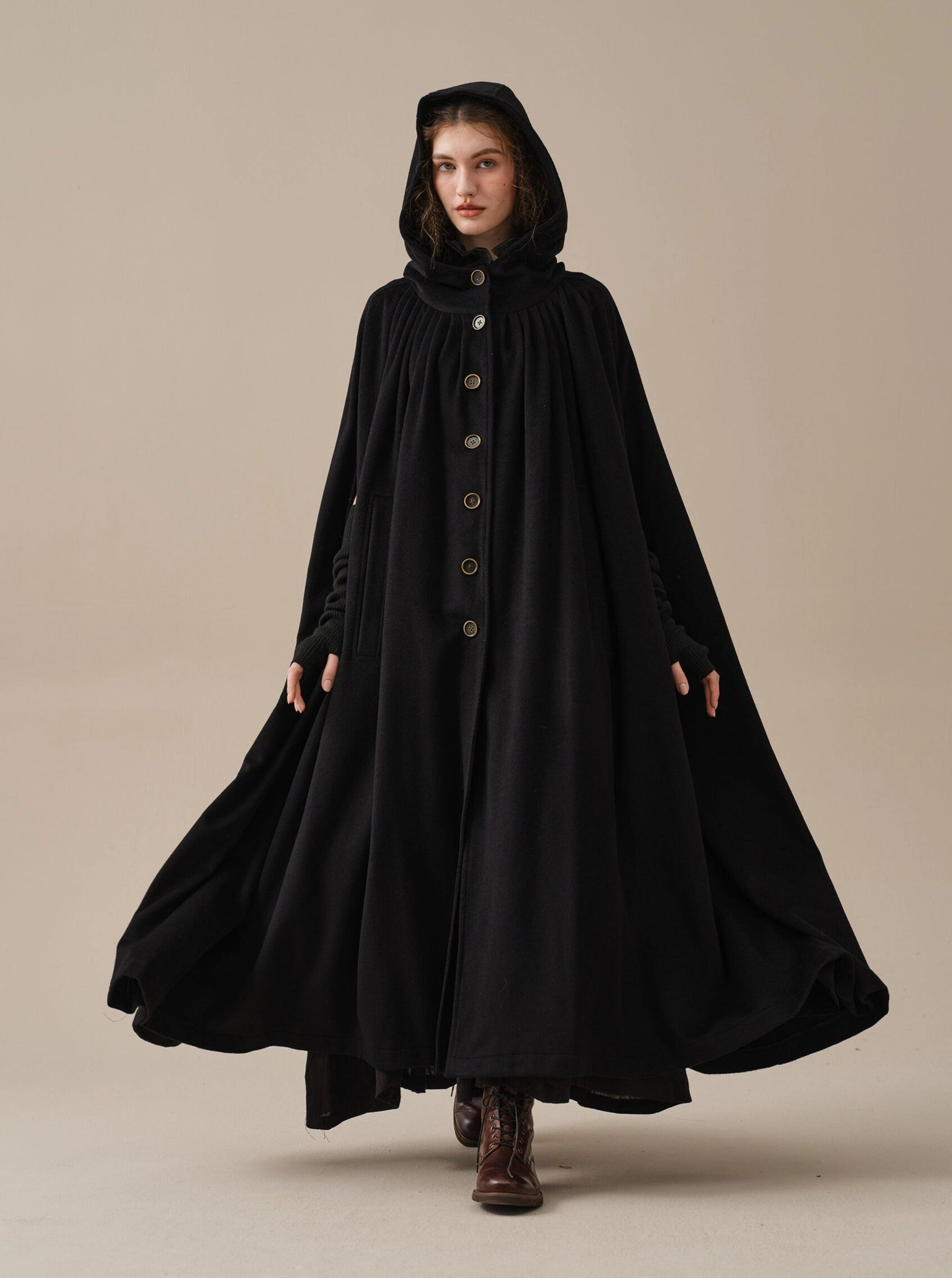 Layered Stitch Details Hypoallergenic Fiber ARIEL 14 | HOODED WOOL CLOAK COAT