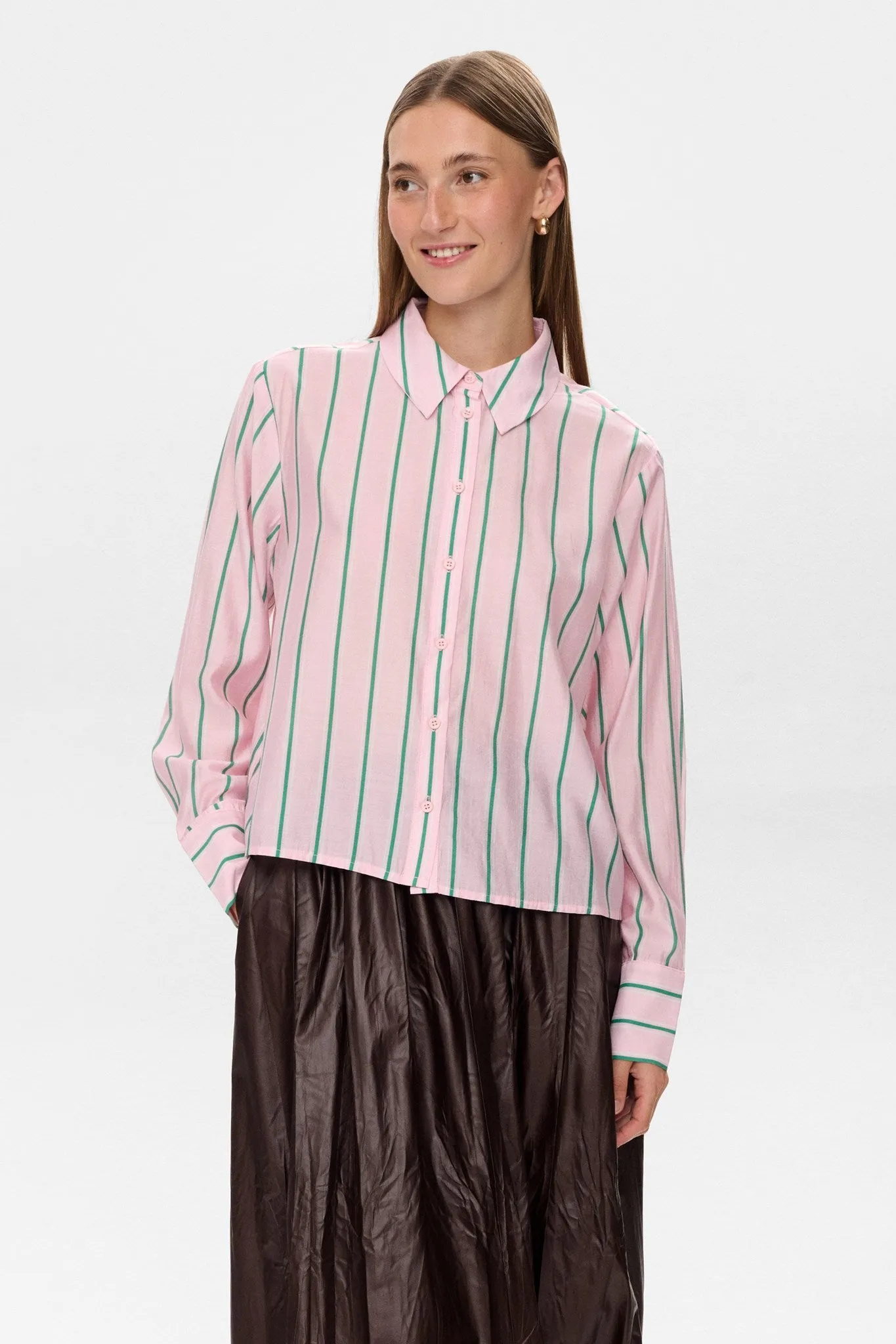 NUJONI SHIRT - Roseate Spoonbill MoistureWicking Technology MultiLayer Stitching