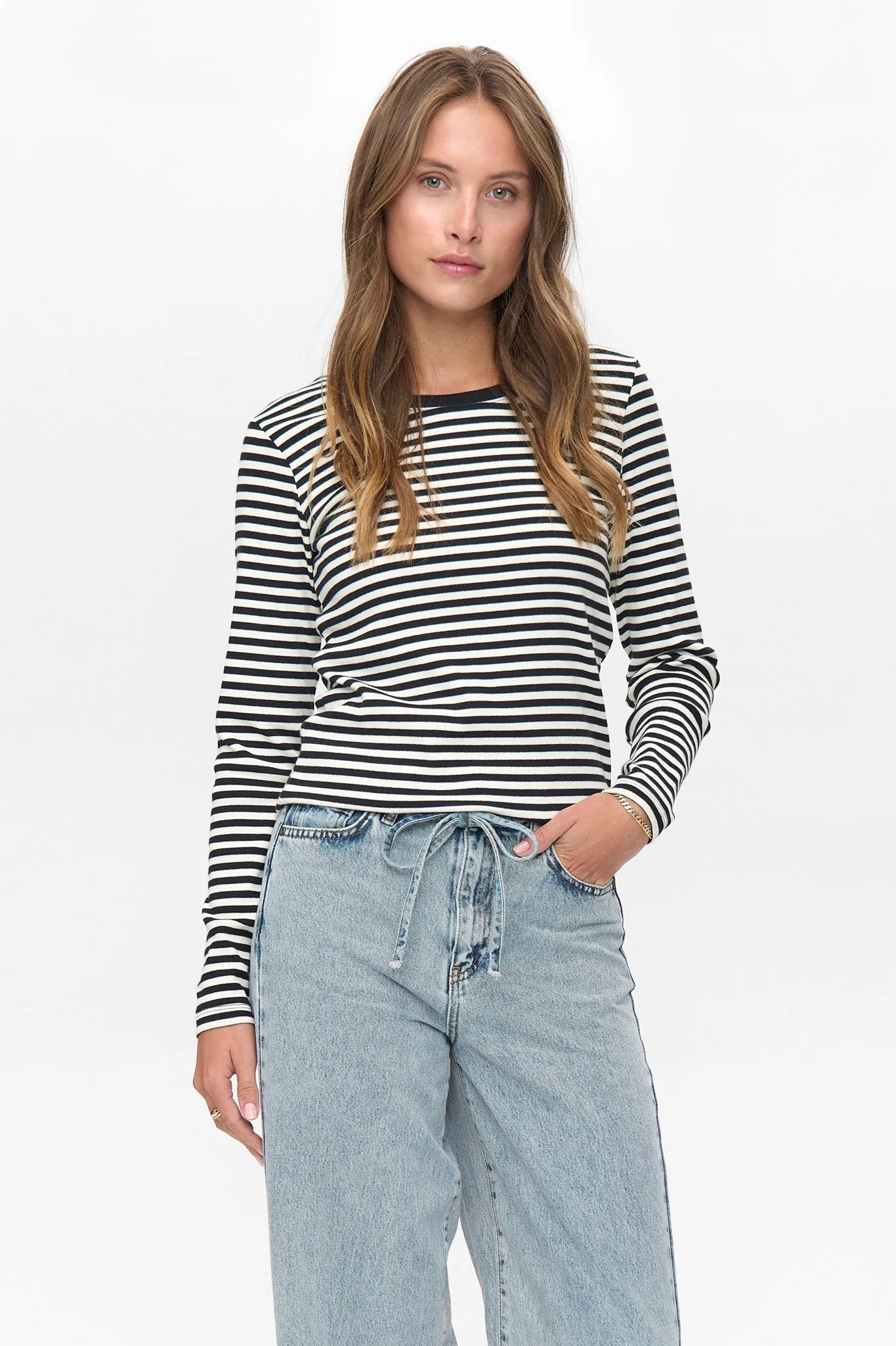 NUMELANY LS BLOUSE - Caviar Soft Blended Fabric ButtonFront