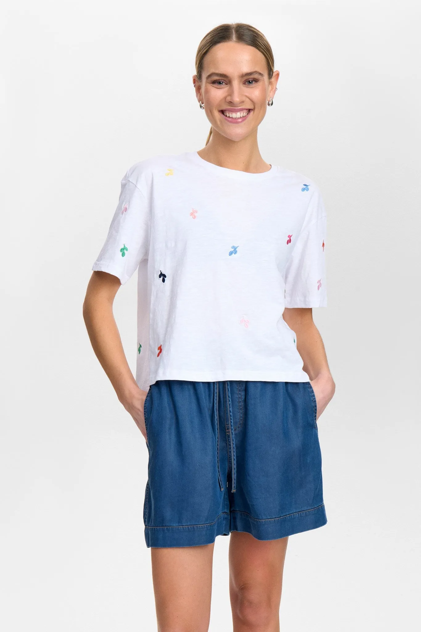 NUMIRELLO BOXY T-SHIRT - GOTS - Bright White Elegant Look