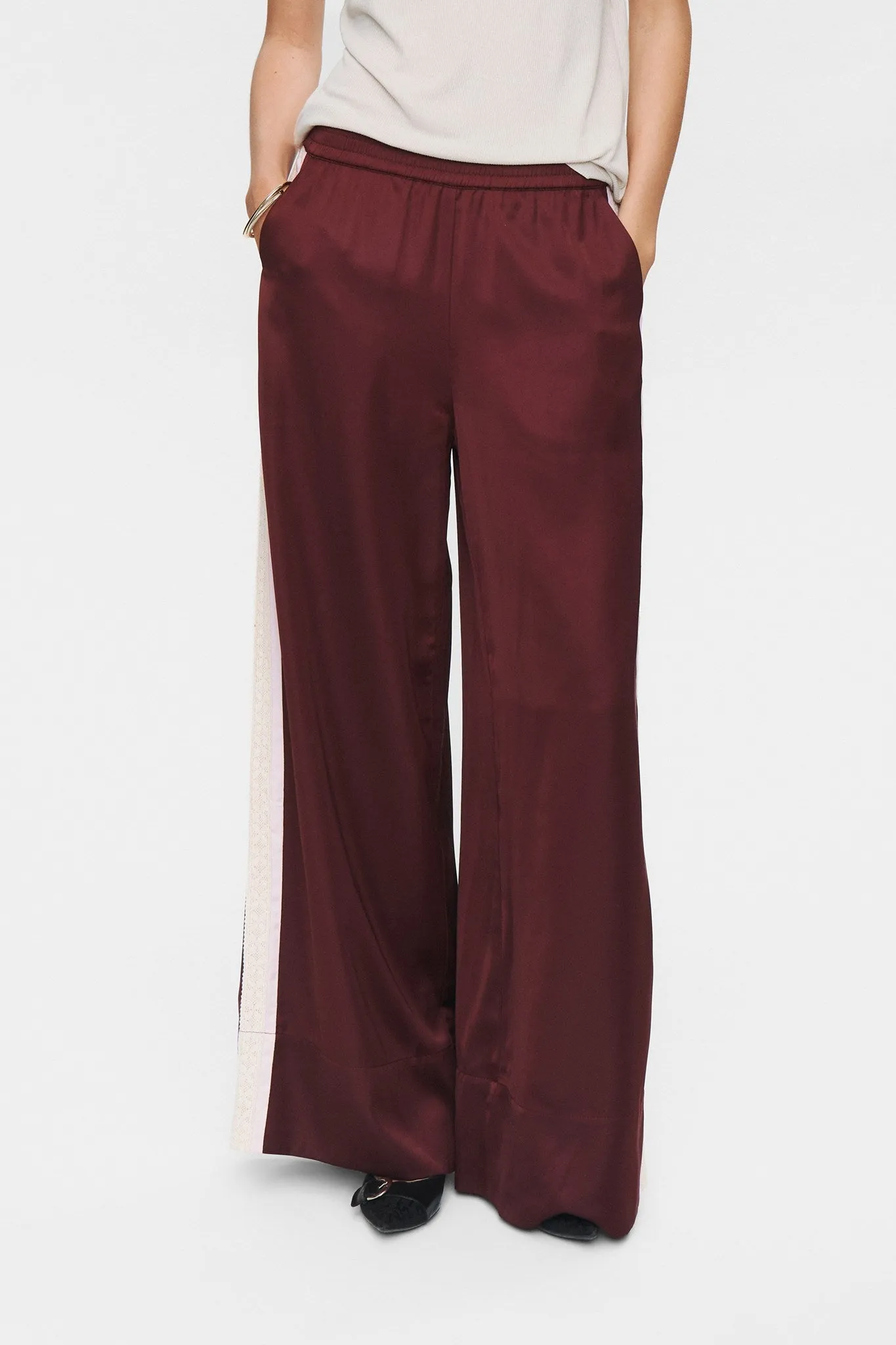 NUSANTINA PANTS - Winetasting Recyclable Fabric Blend