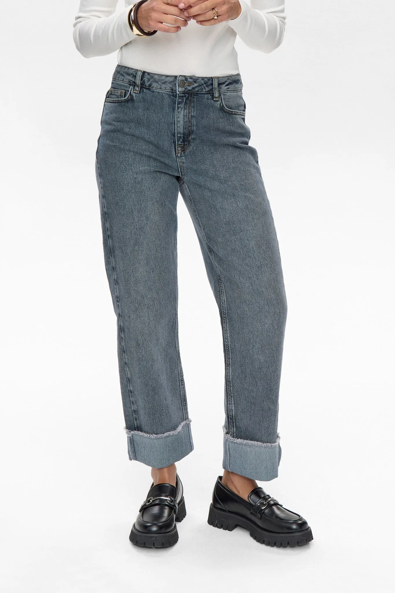 NUTORONTO JEANS - Med. Blue Washed Denim Any Time Wear Picnic Style Creative Look Minimalist Style
