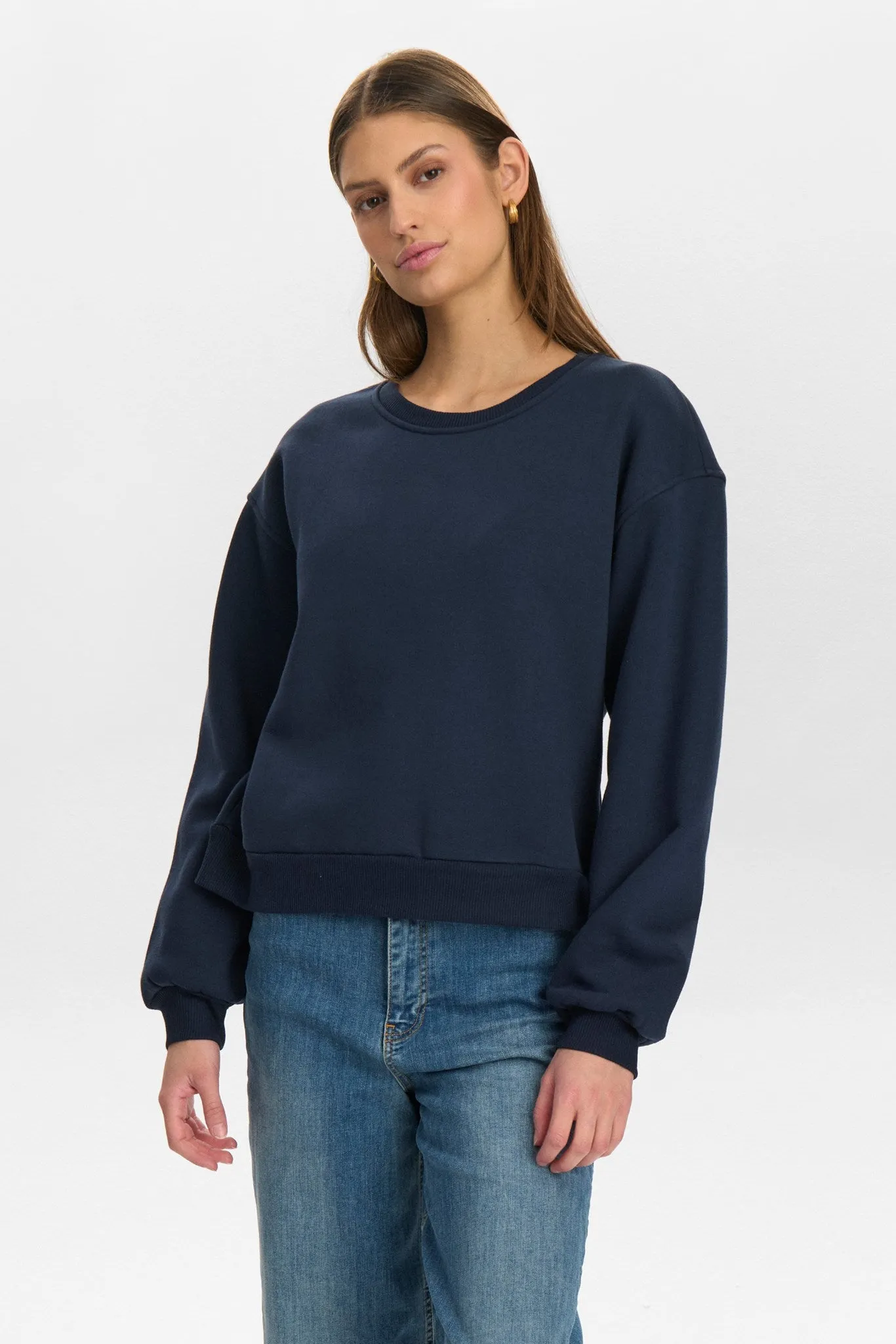 Masculine style Sleek Design NUTYRA SWEAT - Dark Sapphire