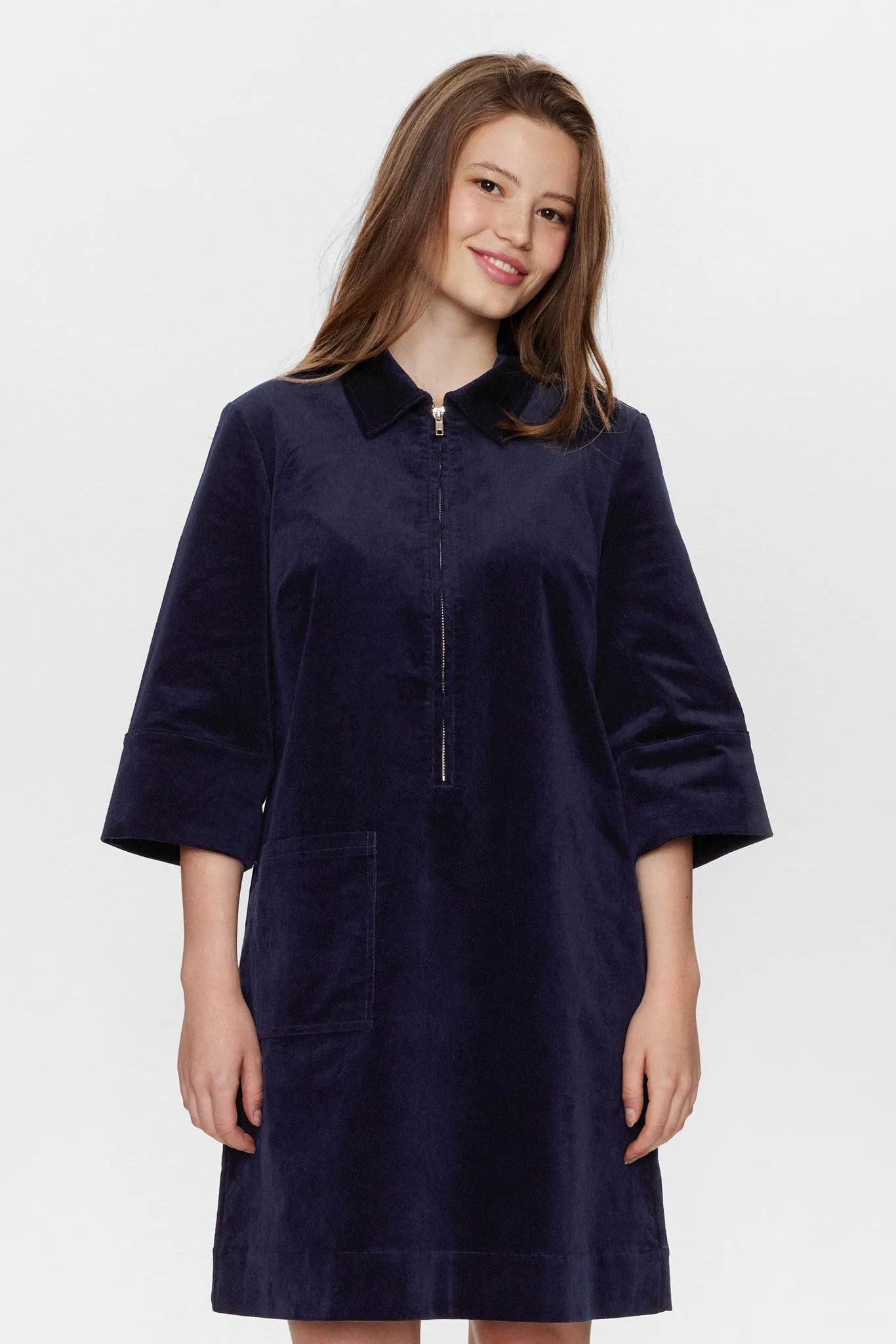 NUVIZZA DRESS - Dark Sapphire Timeless Appeal