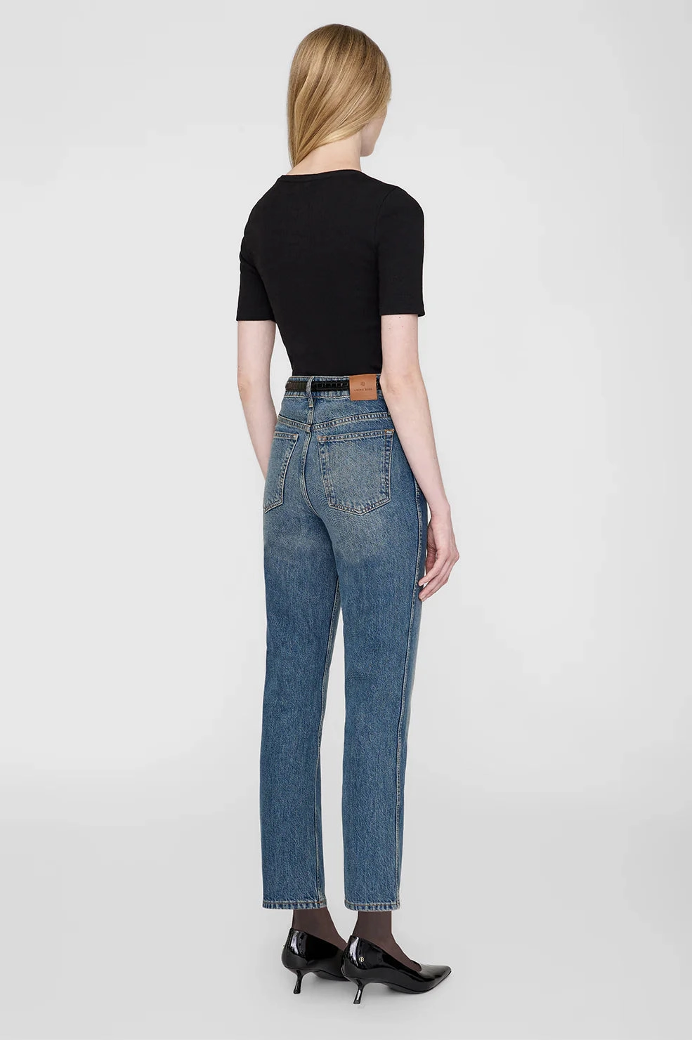 EcoFriendlyMaterial MultiFunctionalPockets Anine Bing Alessia Tee