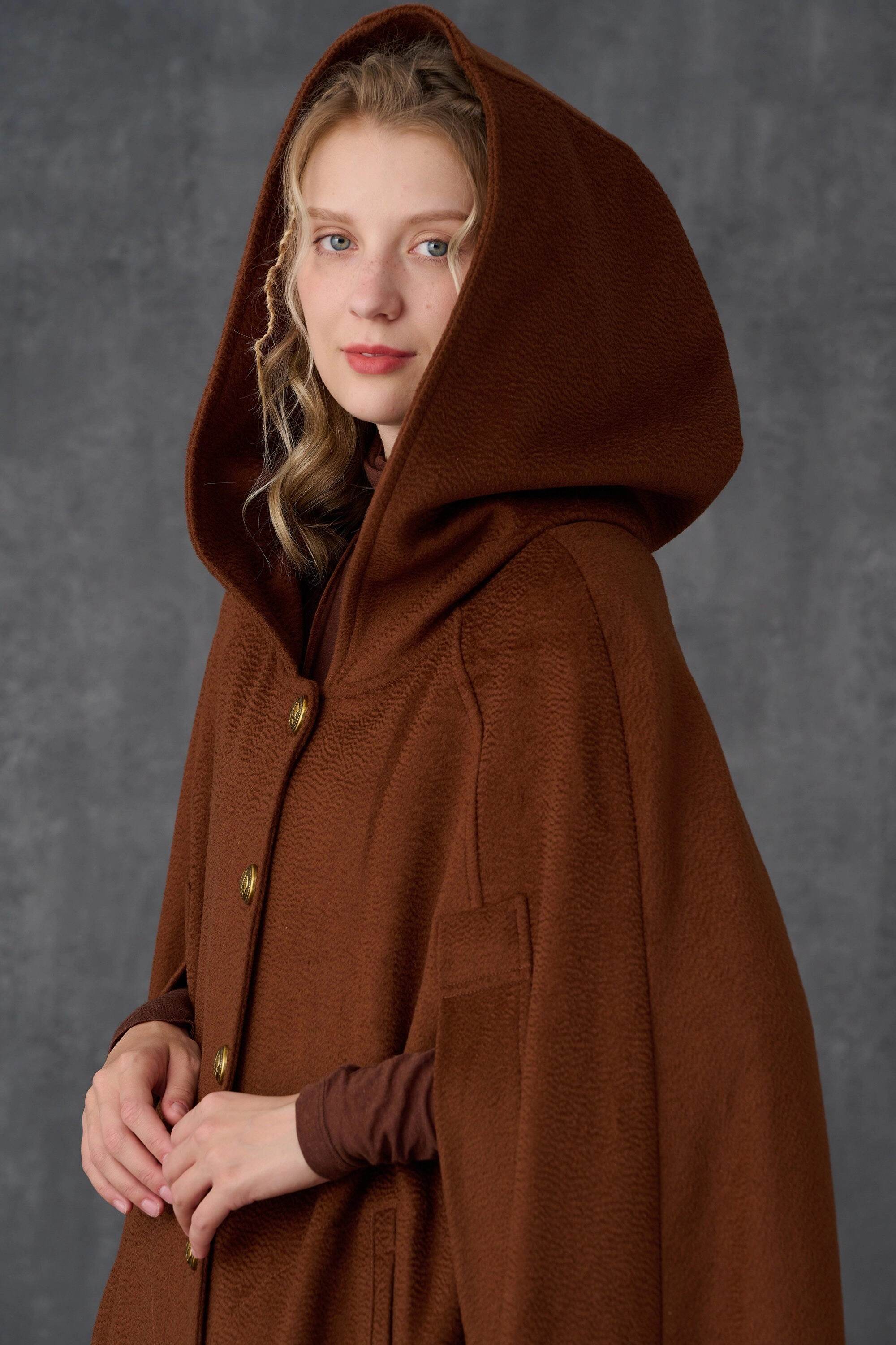 Family Glow Fit Focused Parini 33 | Maxi Hooded wool cloak coat