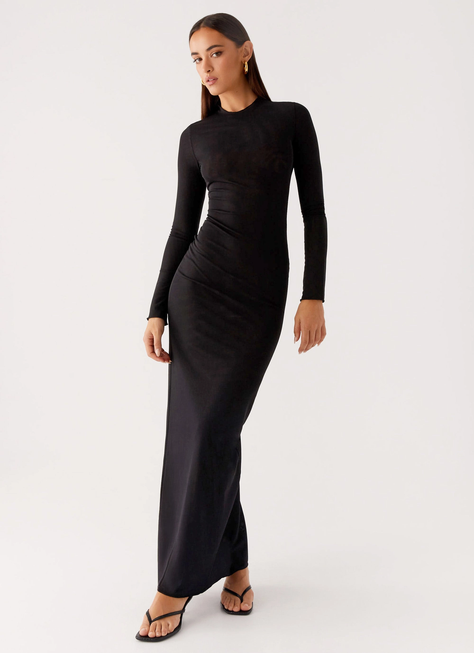 Smooth Flow Sleek Silhouette Kamora Maxi Dress - Black