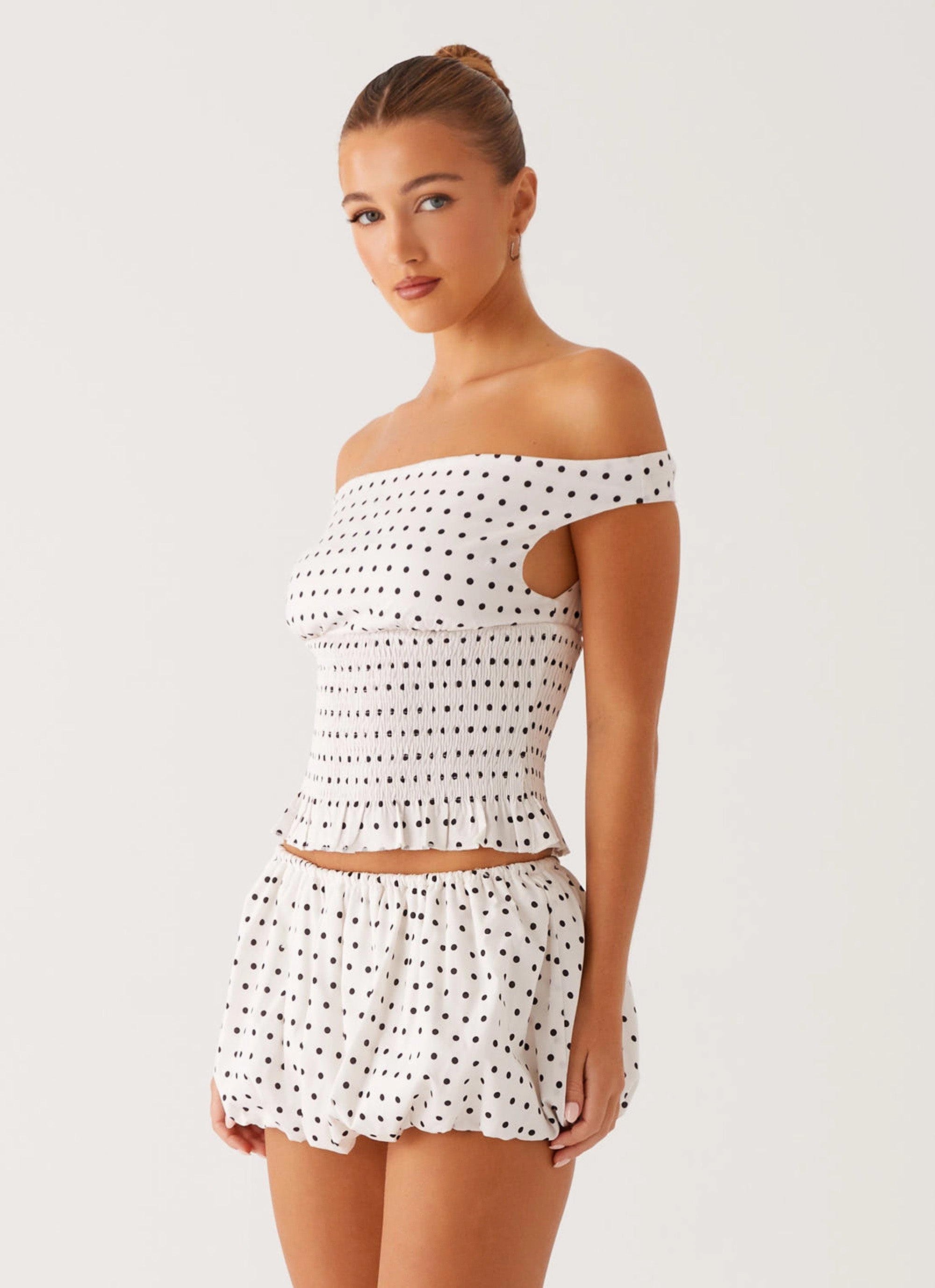Outfit Display Subtle Shimmer Heather Mini Skort - White Black Polka Dot