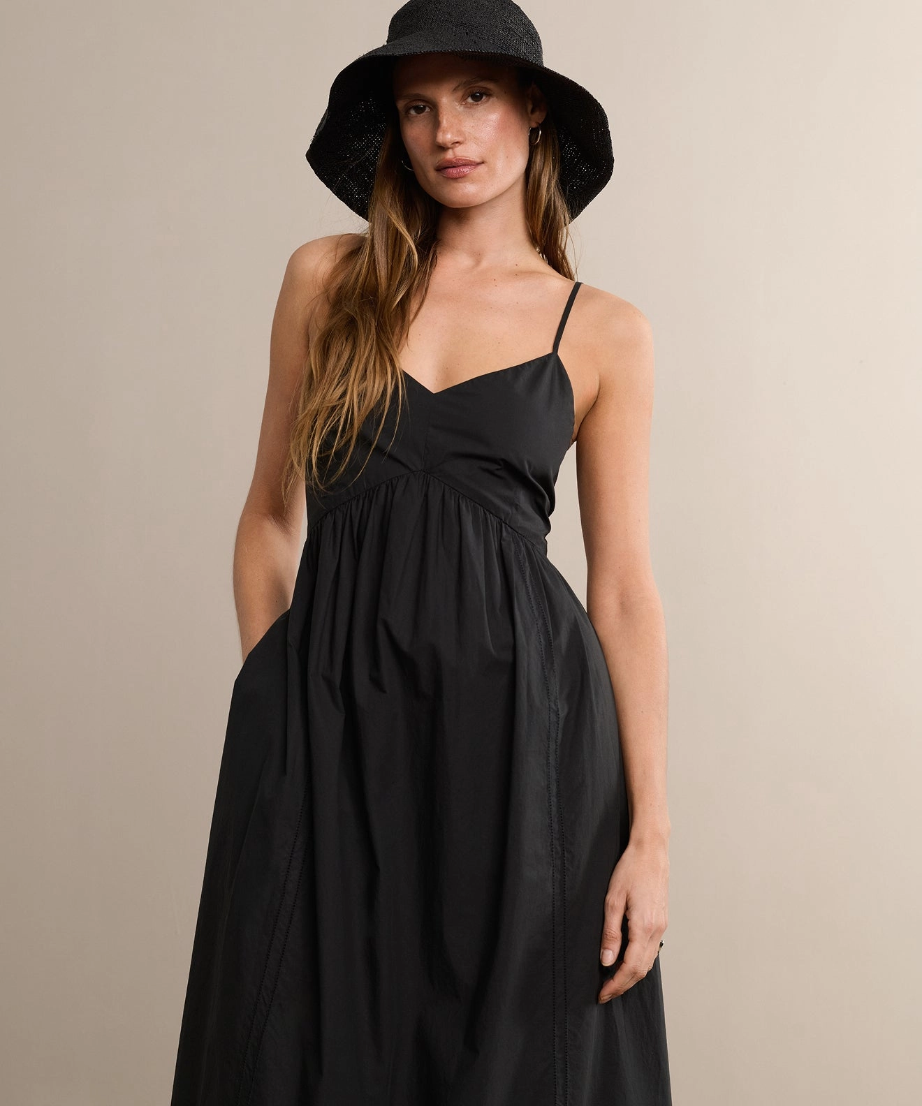 Peninsula Dress Wave Soft Coffee Break