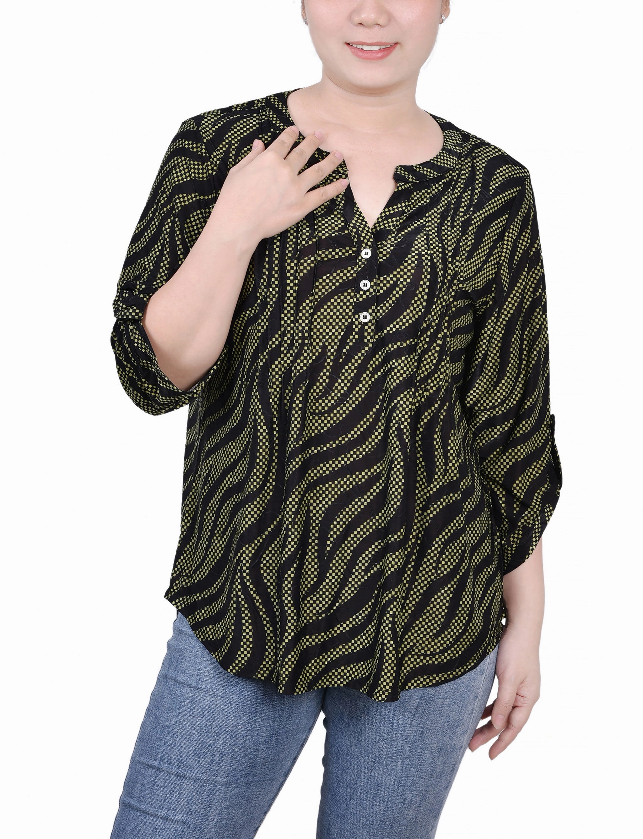 Compact Thermal Insulation Petite 3/4 Roll Tap Pullover Top