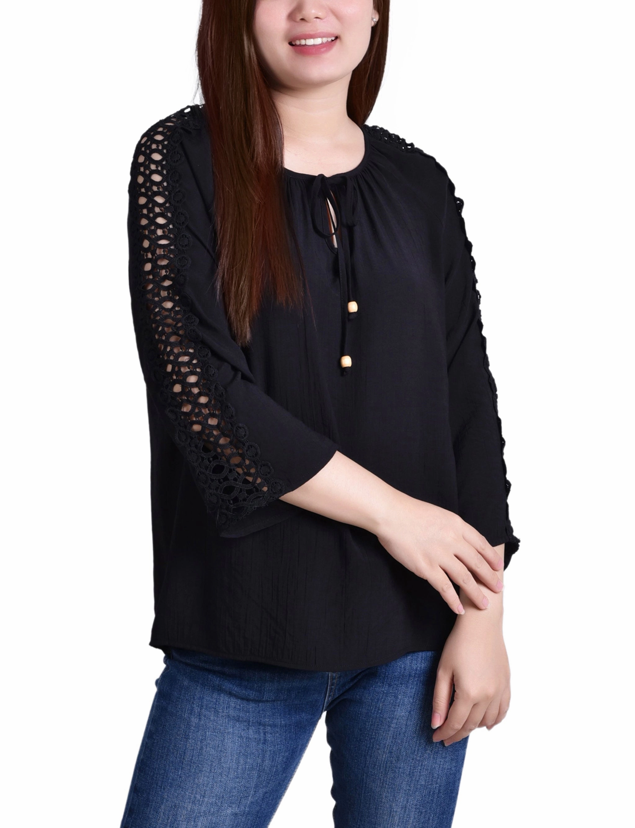 Petite 3/4 Sleeve Crochet Detail Blouse AbrasionResistantEdging