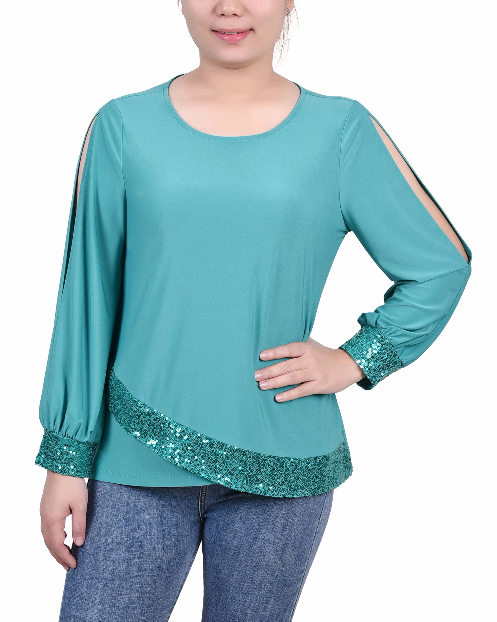 CarbonNeutral Production Petite Long Sleeve Knit Top With Sequin Hem