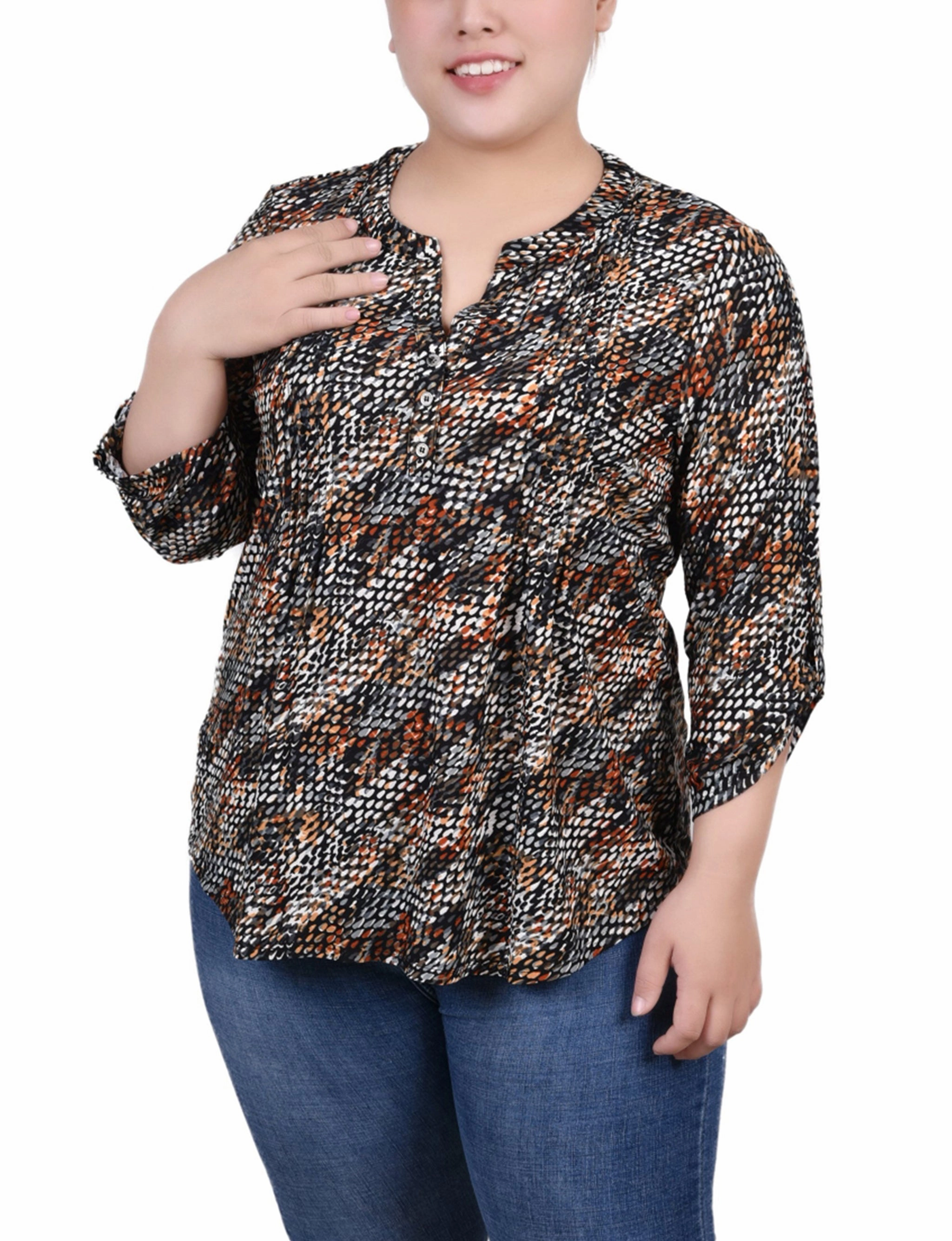 Plus Size 3/4 Roll Tab Pullover Top NonChafingEdges