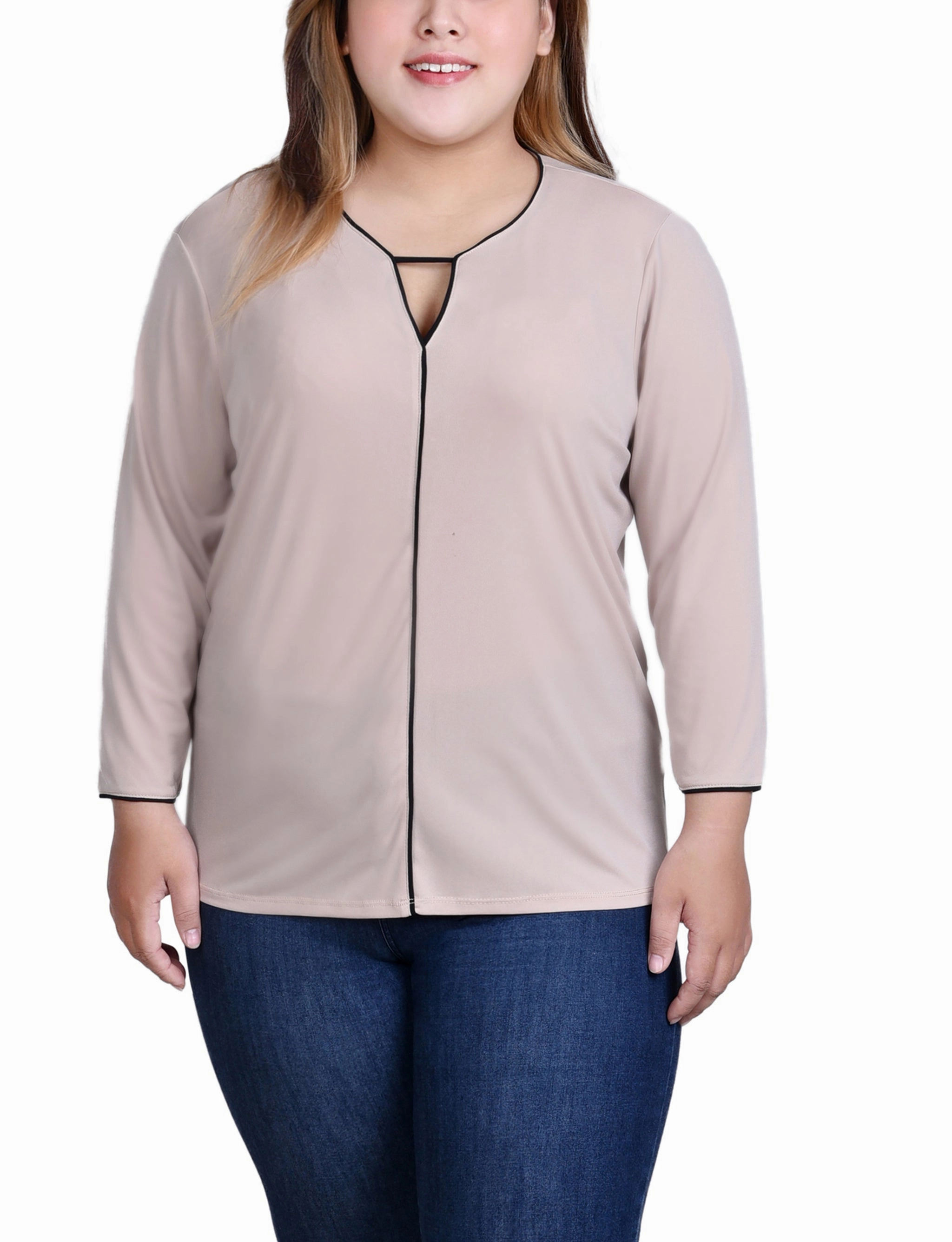 Plus Size 3/4 Sleeve Piped Top Airflow Optimized Weave Odor Resistant Finish