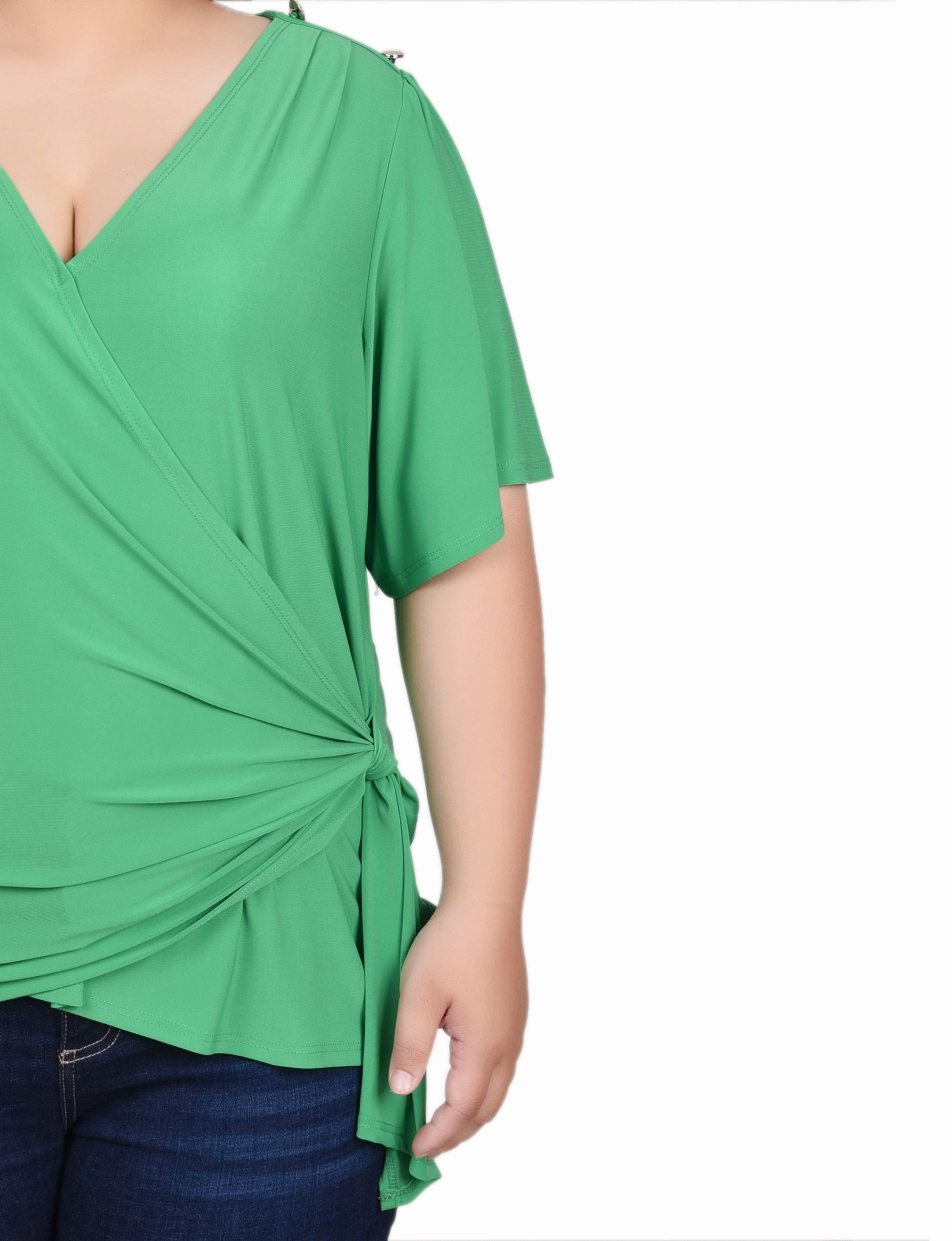 RawHemDetail Plus Size Short Sleeve Wrap Top