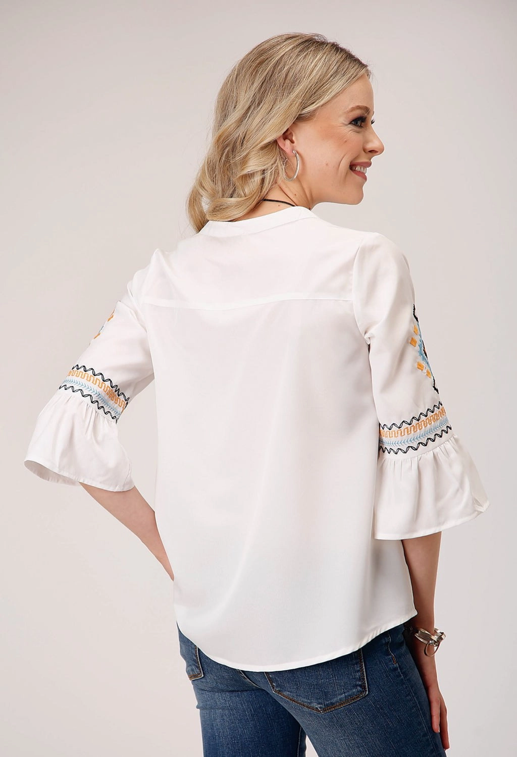 Anti Pilling Treatment Fast Drying Roper Womens Crepe Bell Sleeve Cream 100% Polyester S/S Blouse