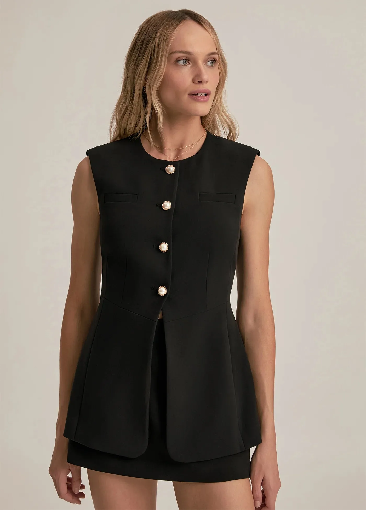 Scoop Neck Shape Favorie Daughter The Clocking In Top