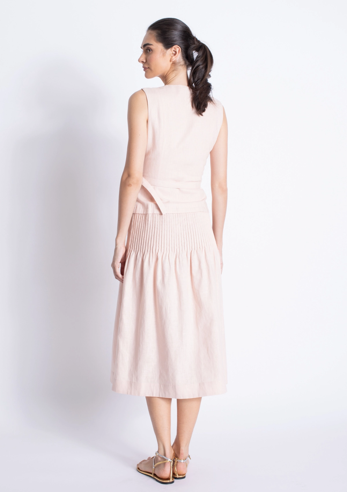 Raven Linen Dress Cool Undertone Sleek Design