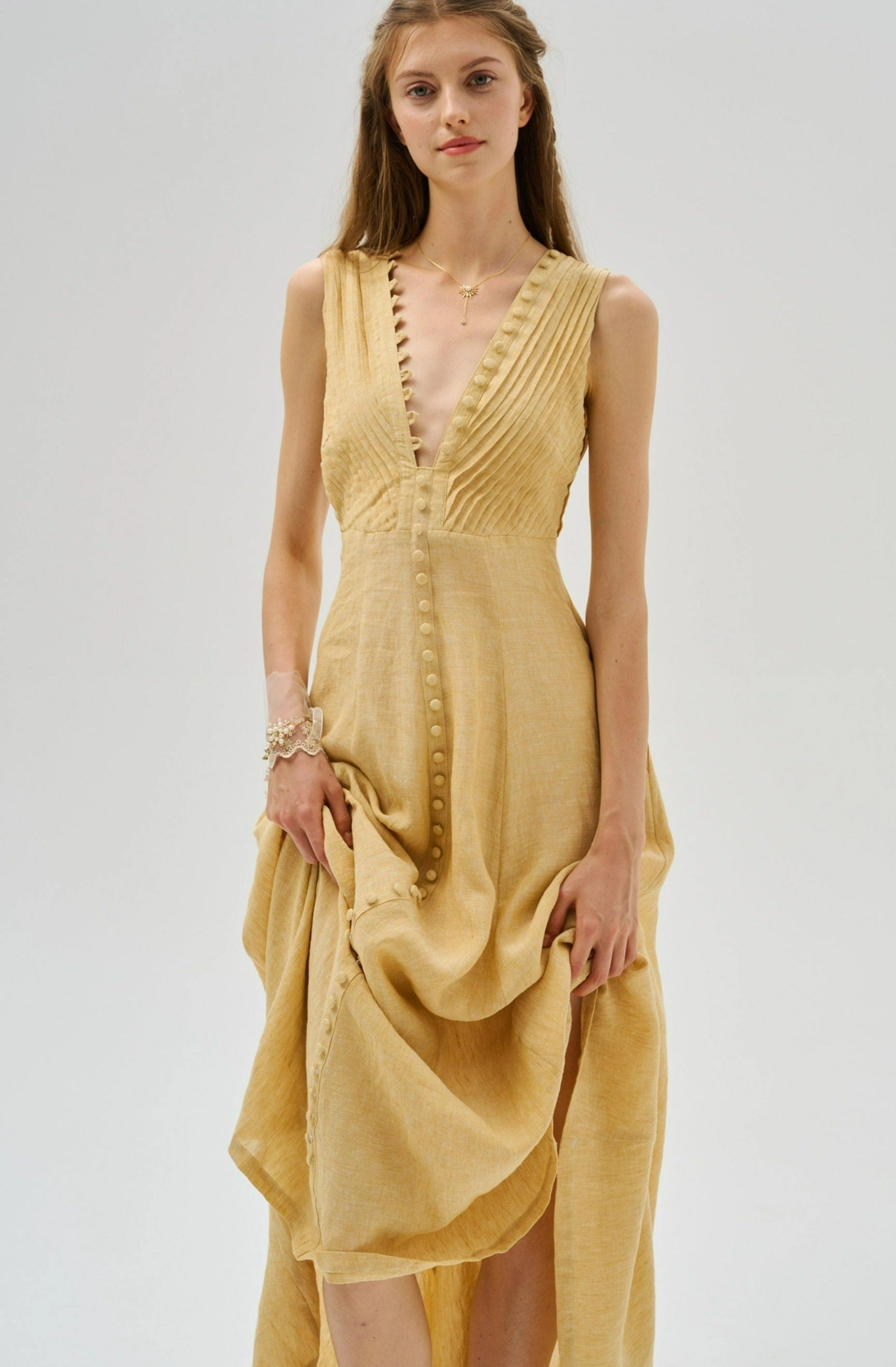 Rebecca 18 | Pleated Maxi Linen Dress Temperature control