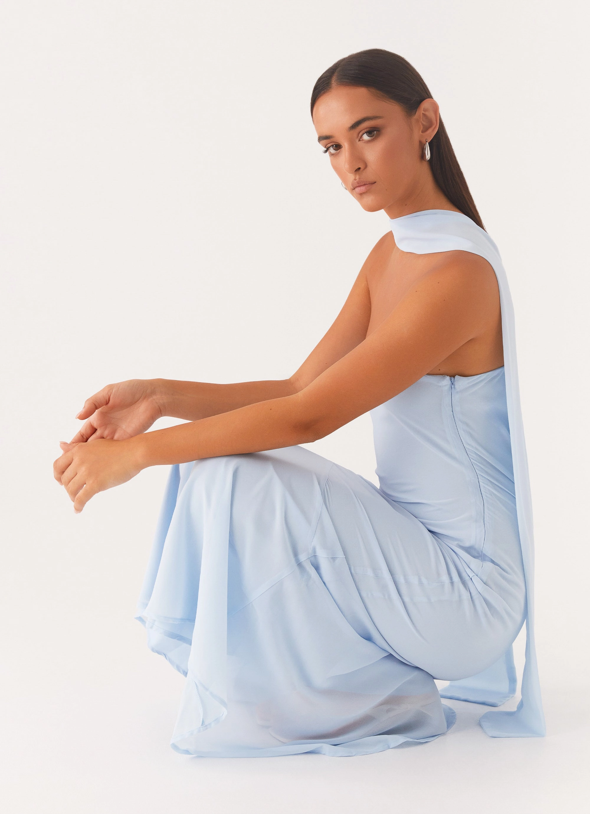 Refined Style Under The Pagoda Maxi Dress - Blue Design innovation