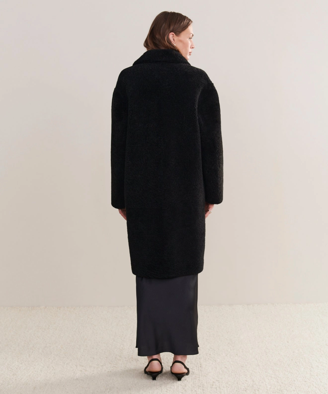 Soft Layers Reinforced Seam Construction Long Shearling Yves Shawl Coat