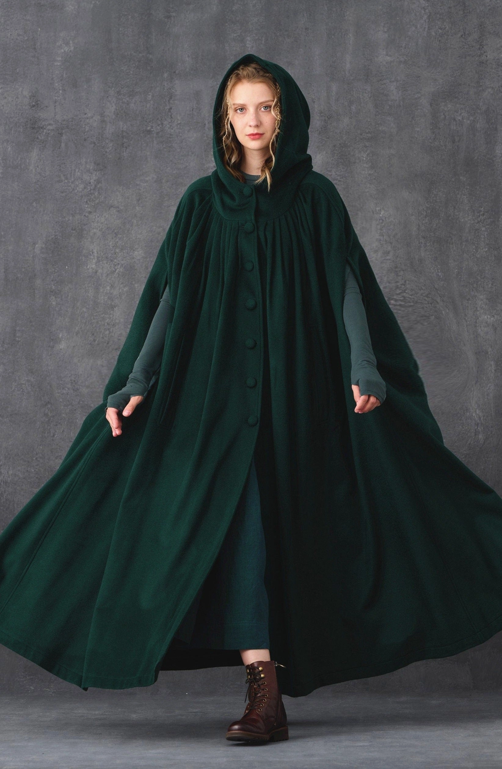 LowProfile Stitching Smart Casual ARIEL 14 | HOODED WOOL CLOAK COAT