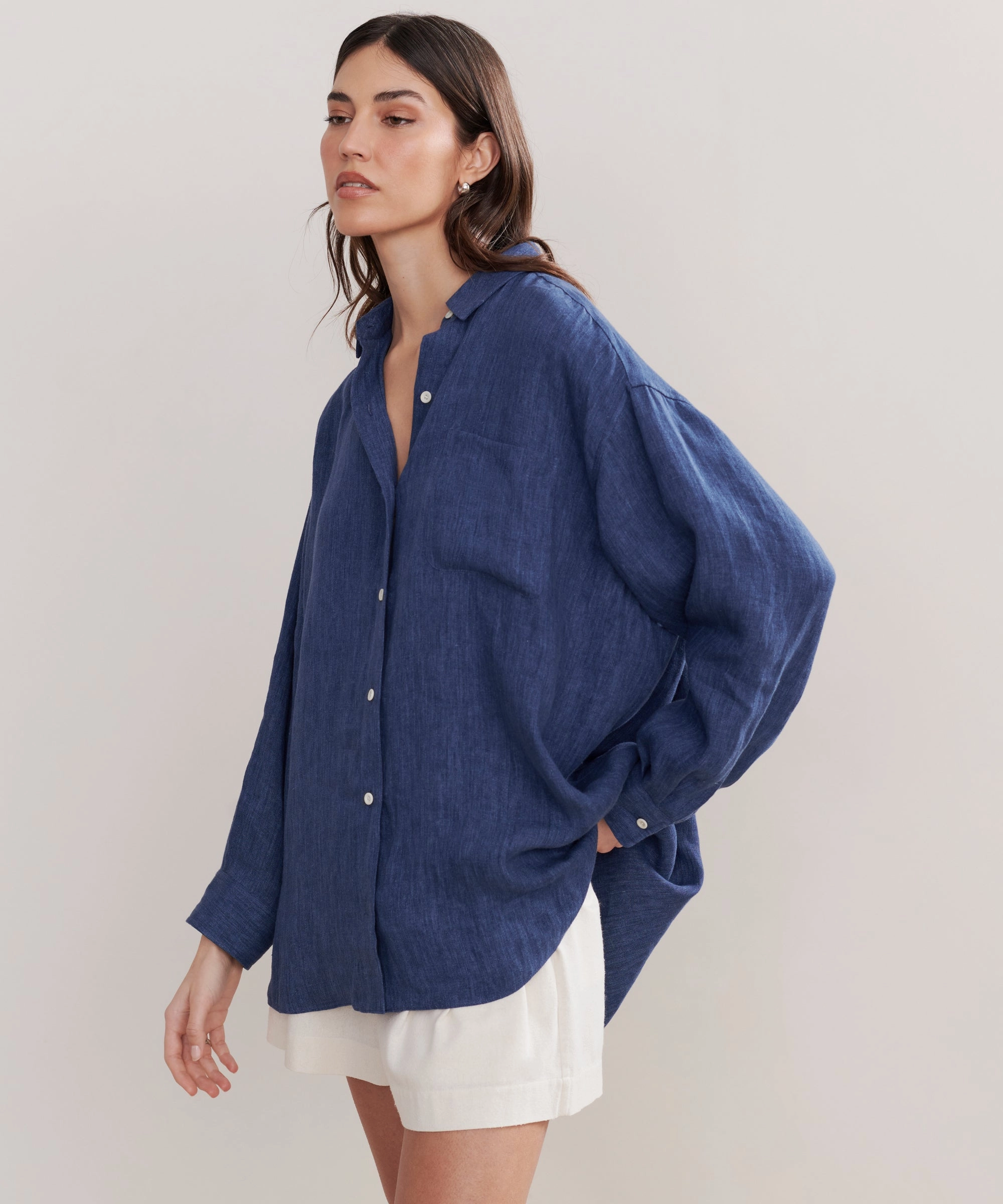 Relaxed Oversized Shirt Adjustable Shoulder Straps WrinkleFree Structure