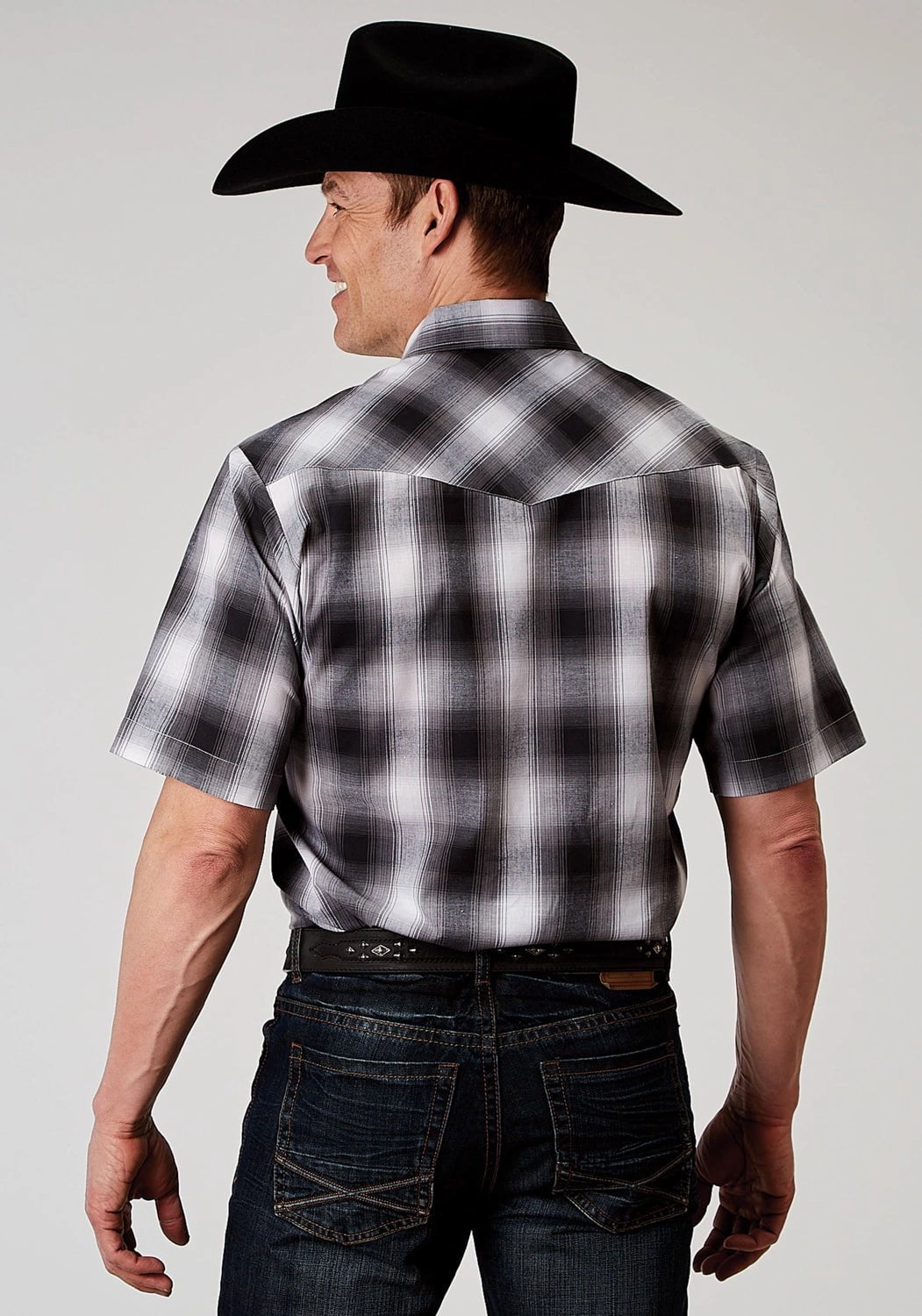Work Appropriate Roper Mens 1972 Plaid Black/White Cotton Blend S/S Shirt