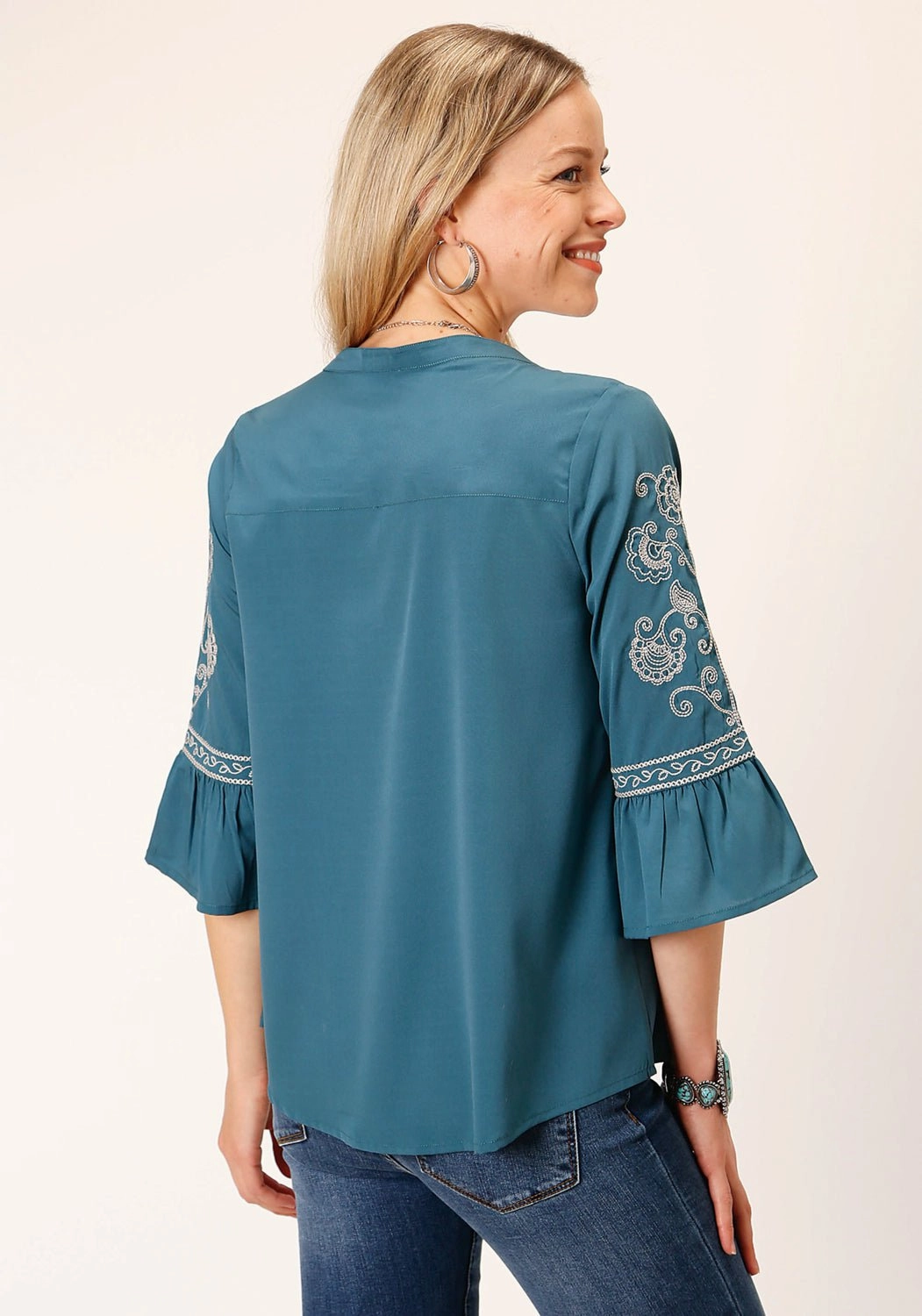 Non Irritating Tags Ruffle Edge Roper Womens Bell Sleeve Teal 100% Polyester S/S Blouse