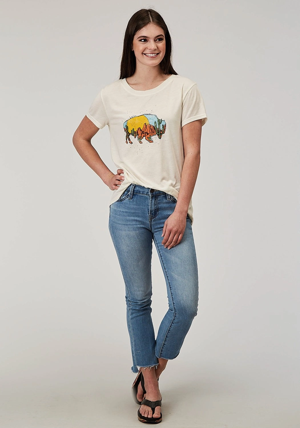 Roper Womens Desert Buffalo Cream Poly/Cotton S/S T-Shirt Versatile Look Patterned Design